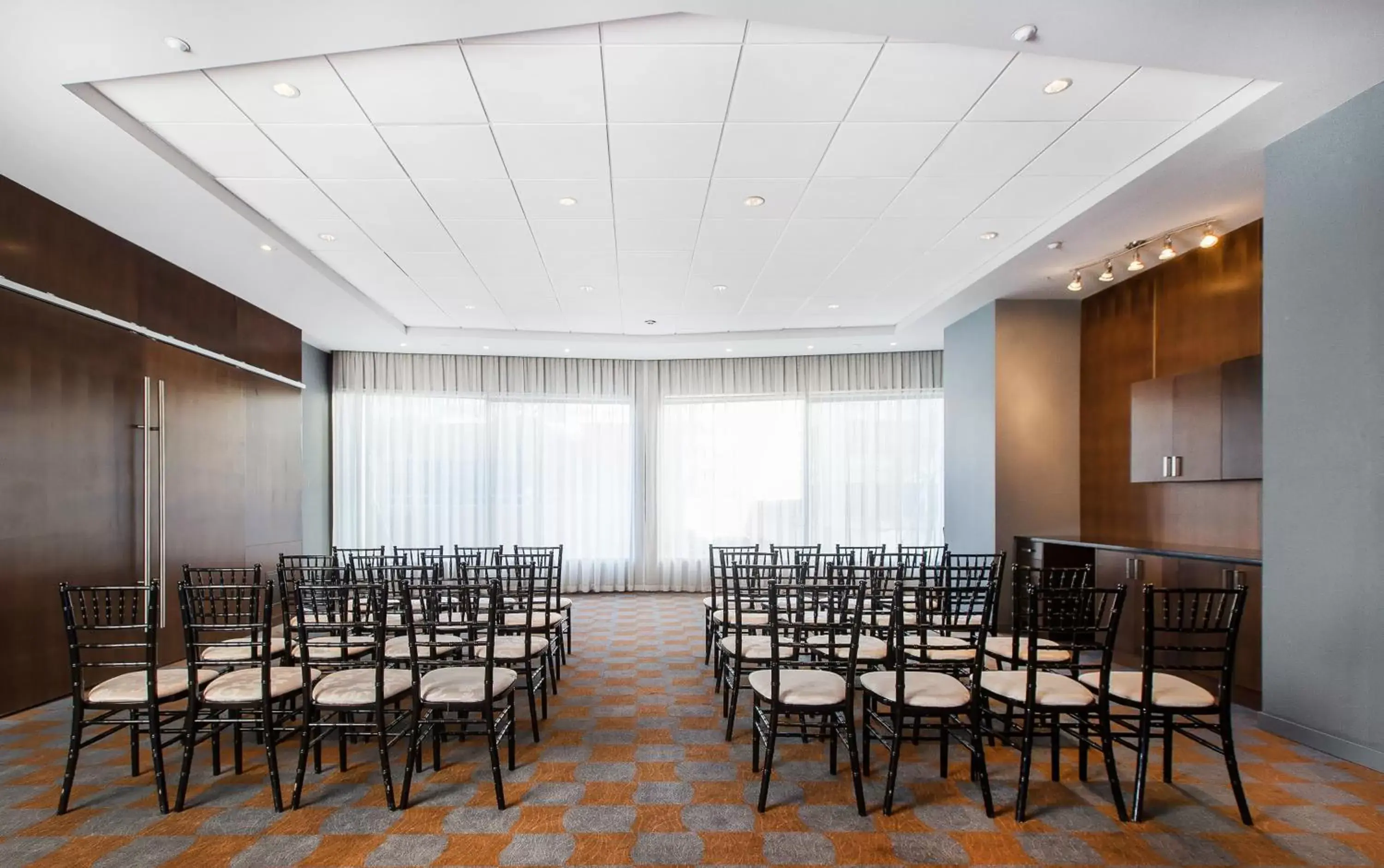 Banquet/Function facilities in Matrix Hotel