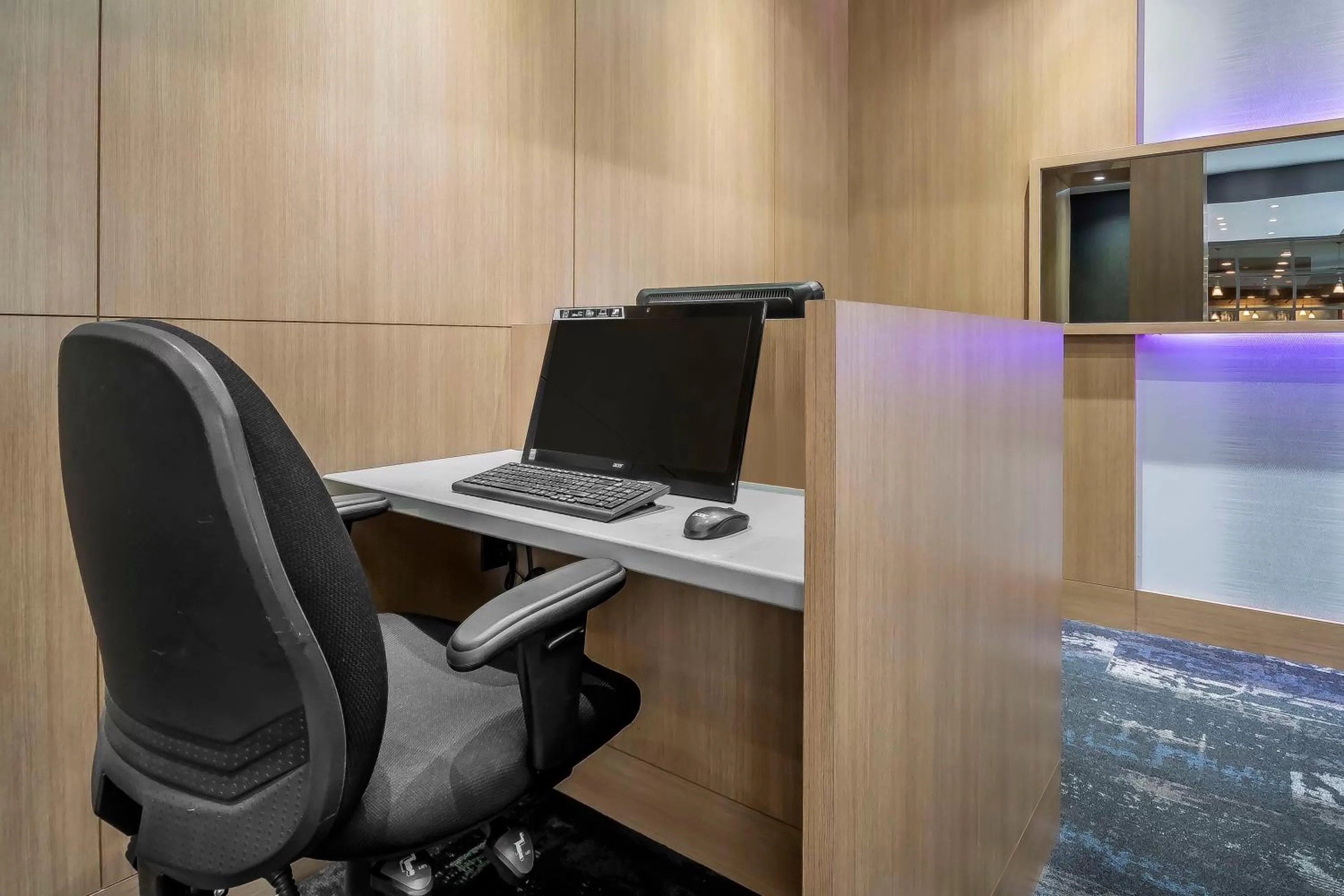 Business facilities in Best Western Plus Vancouver Airport Hotel