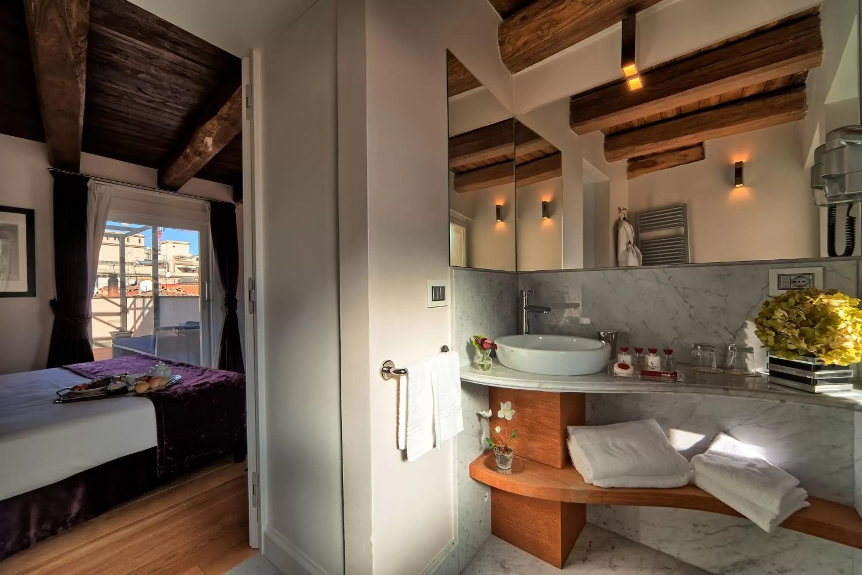 Toilet, Bathroom in Trevi Palace Luxury Inn
