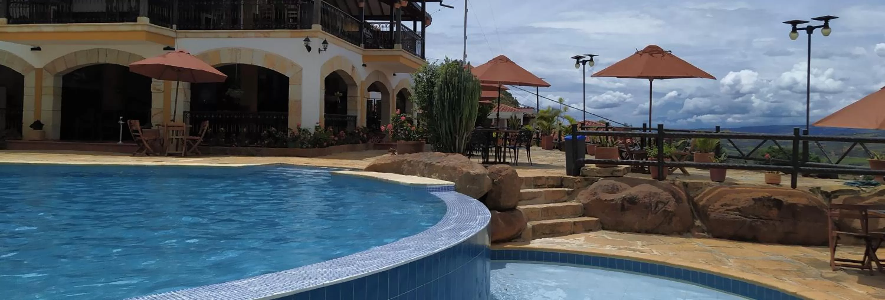 Property building in Hotel Las Rocas Resort Villanueva