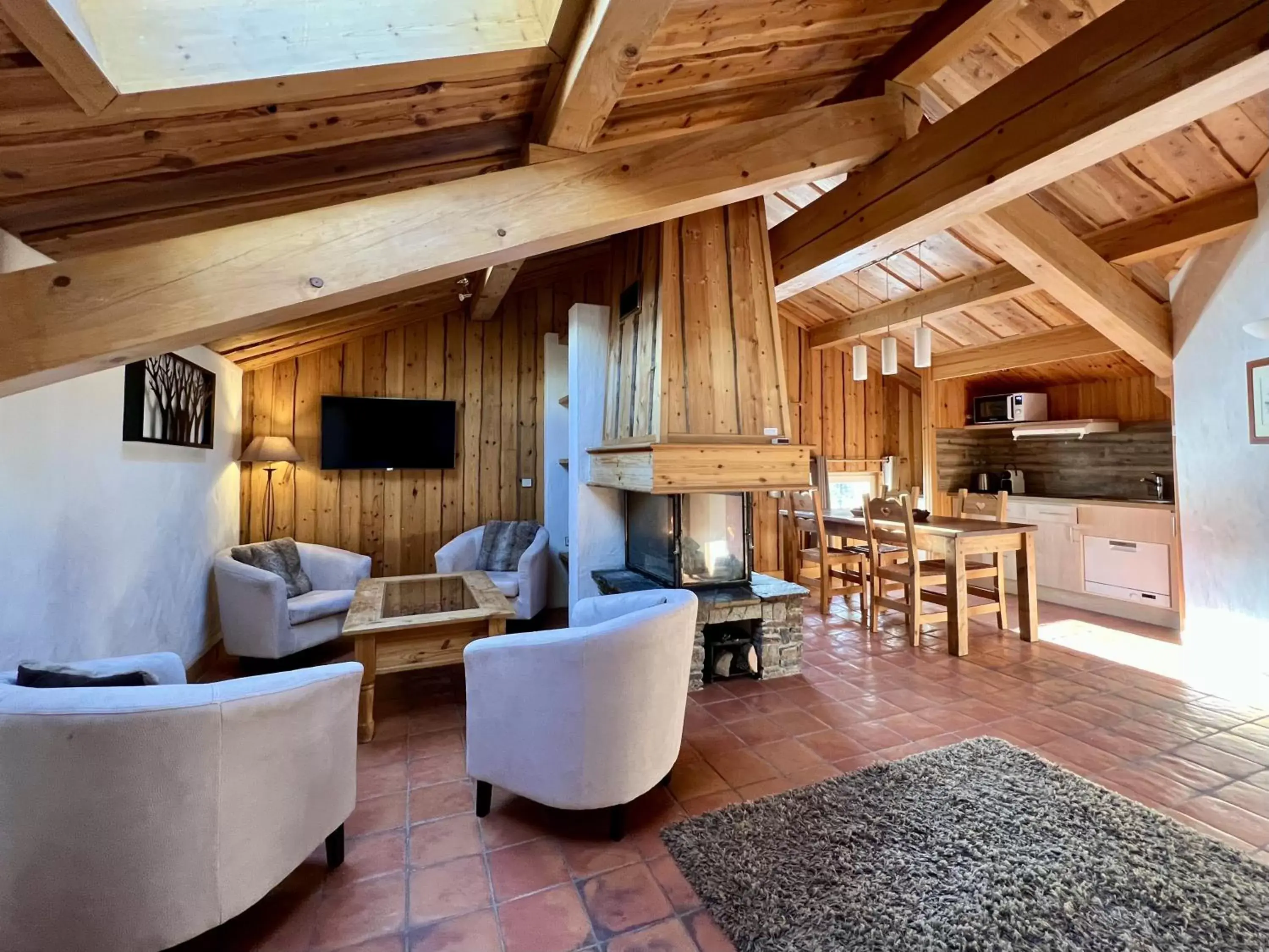 Communal lounge/ TV room, Seating Area in Hôtel Le Labrador