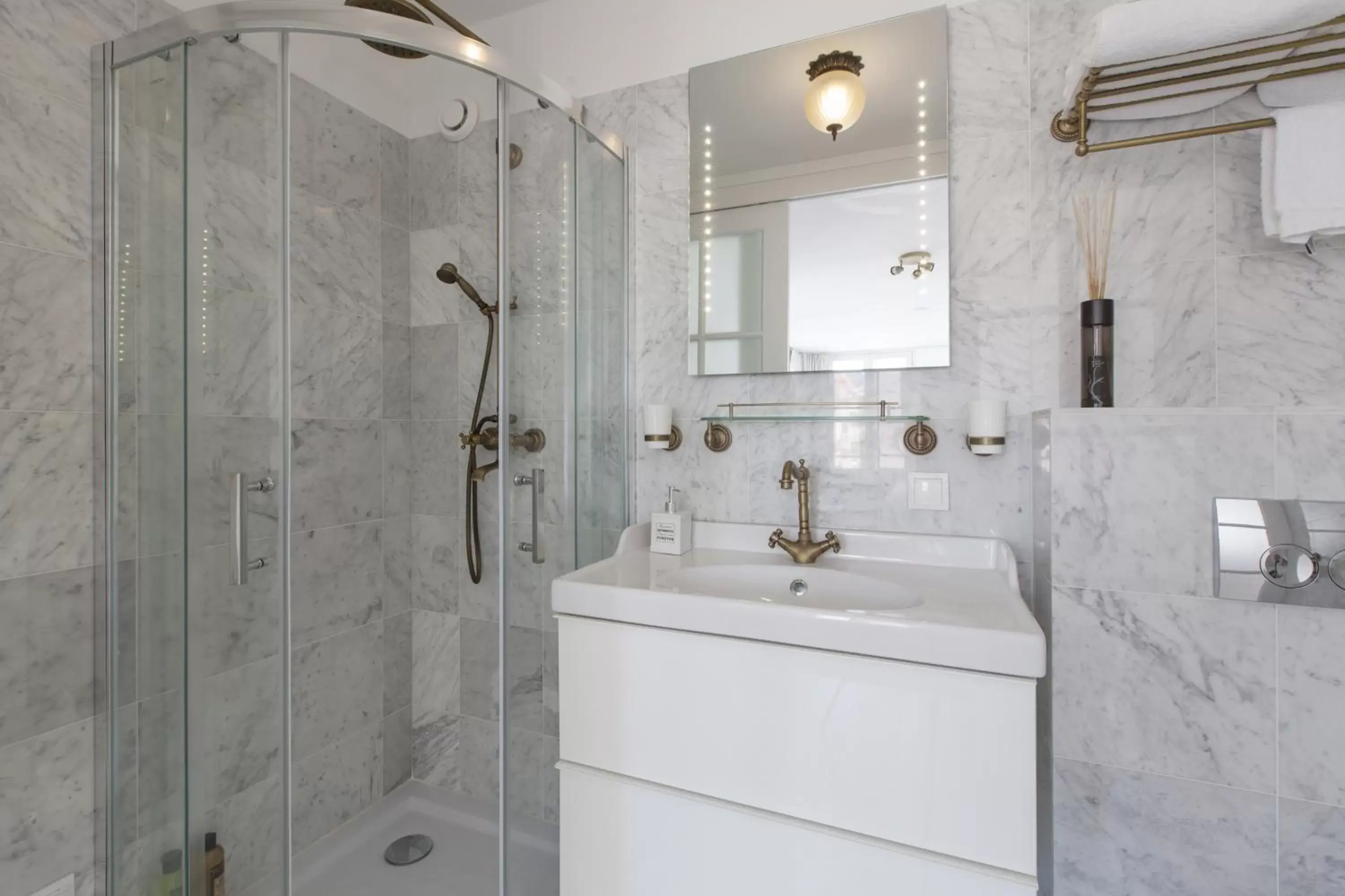 Shower, Bathroom in Jordaan Suite bed and bubbles