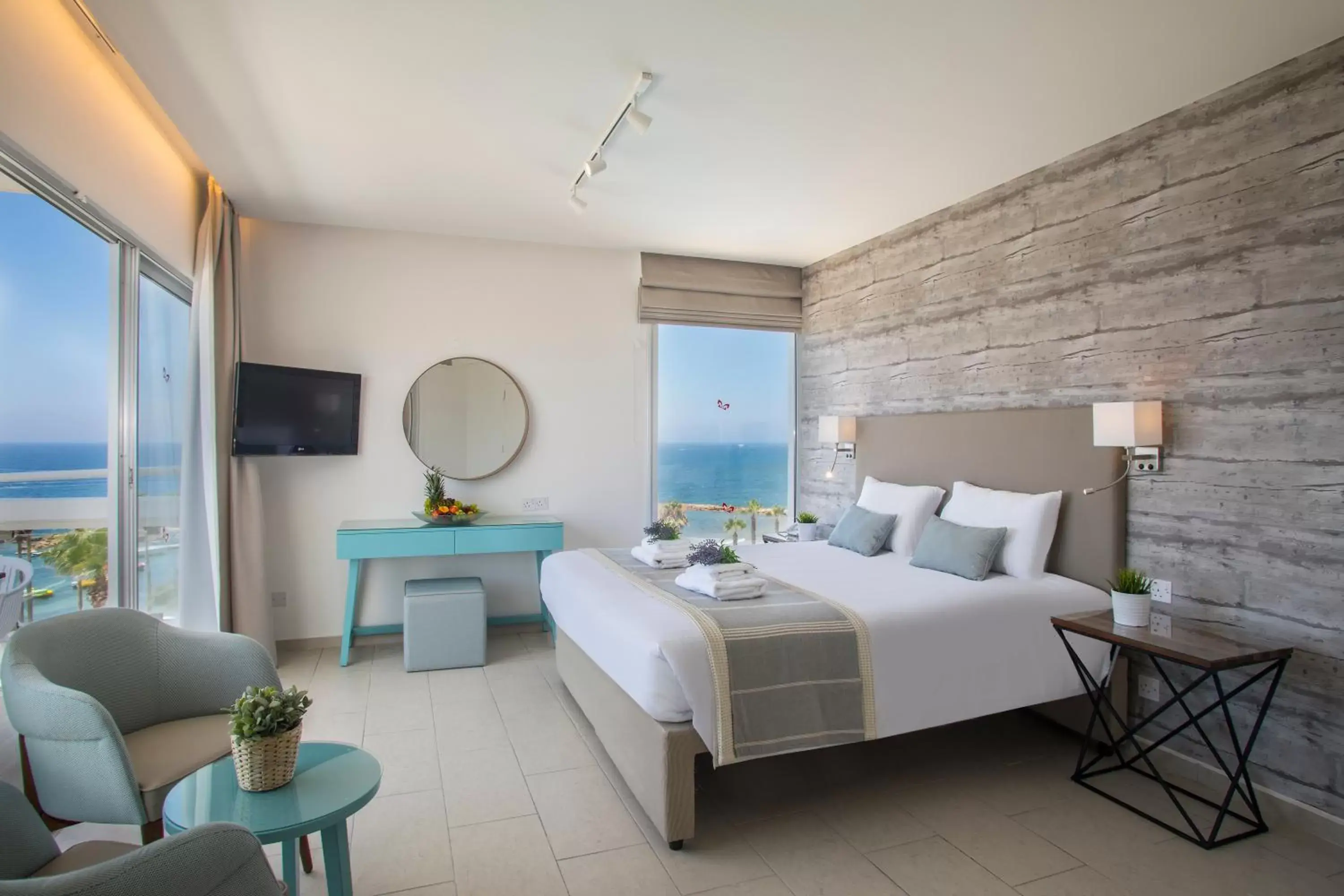 Honeymoon Suite in Leonardo Plaza Cypria Maris Beach Hotel & Spa