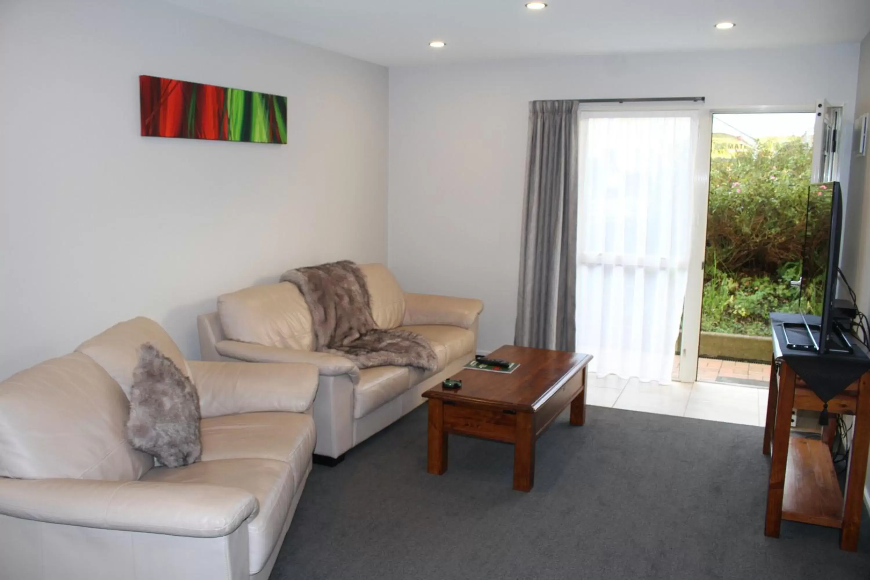 Seating Area in Birchwood Manor