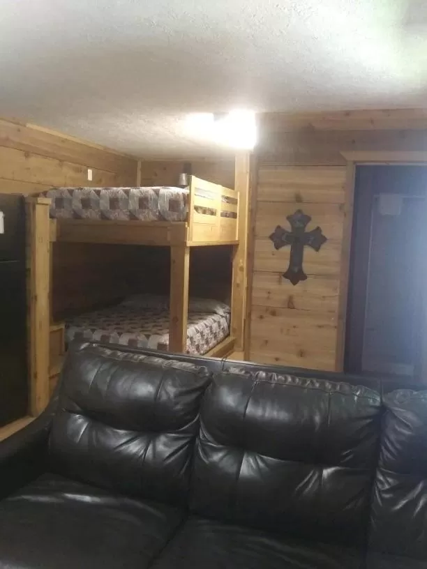 Whispering Creek Lodging & RV Resort