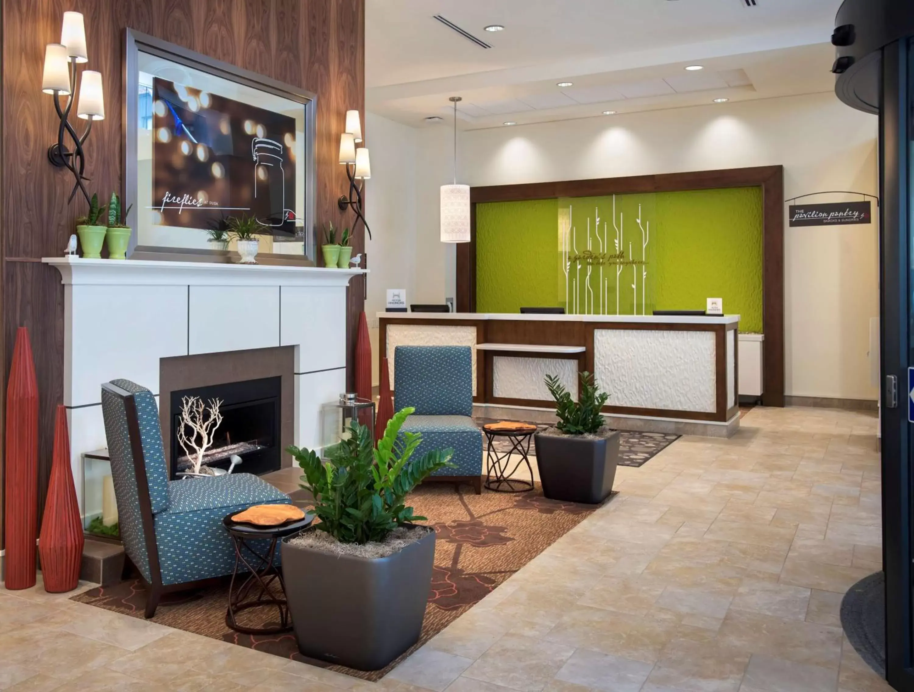 Living room, Lobby/Reception in Hilton Garden Inn Chicago Downtown Riverwalk