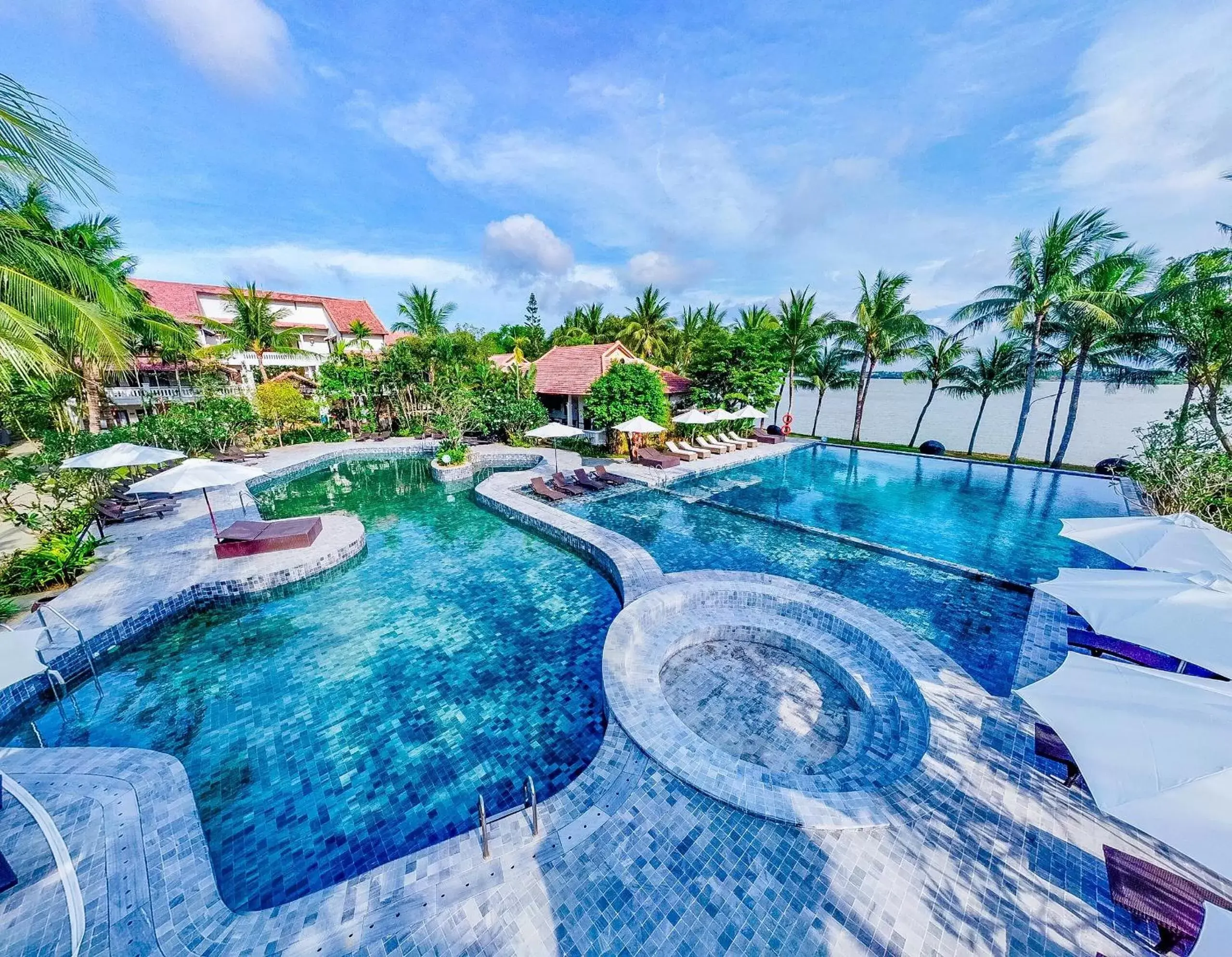 Swimming Pool in Vinh Hung Riverside Resort & Spa