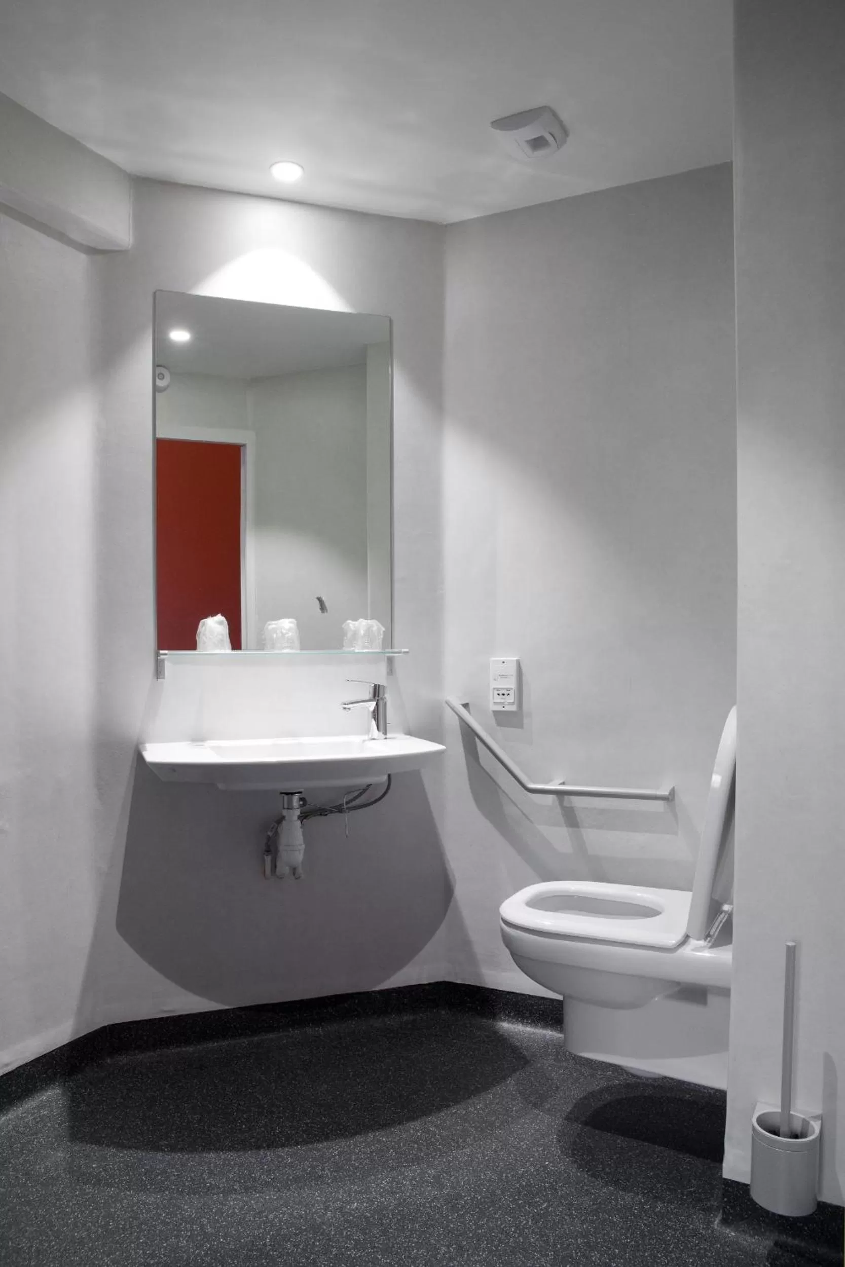 Bathroom in Résidence Internationale De Paris