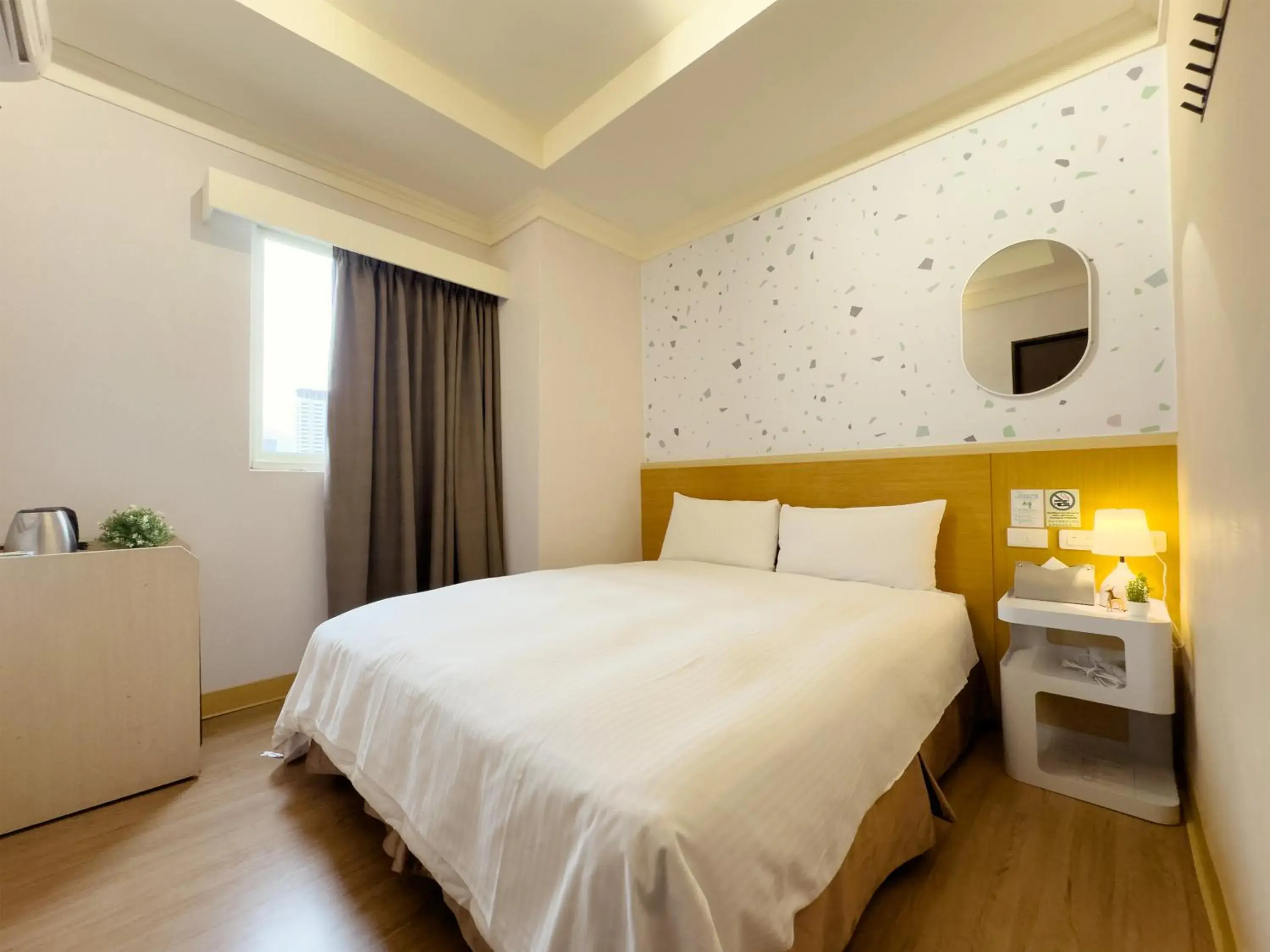Photo of the whole room, Bed in together hotel-Hualien Zhongshan