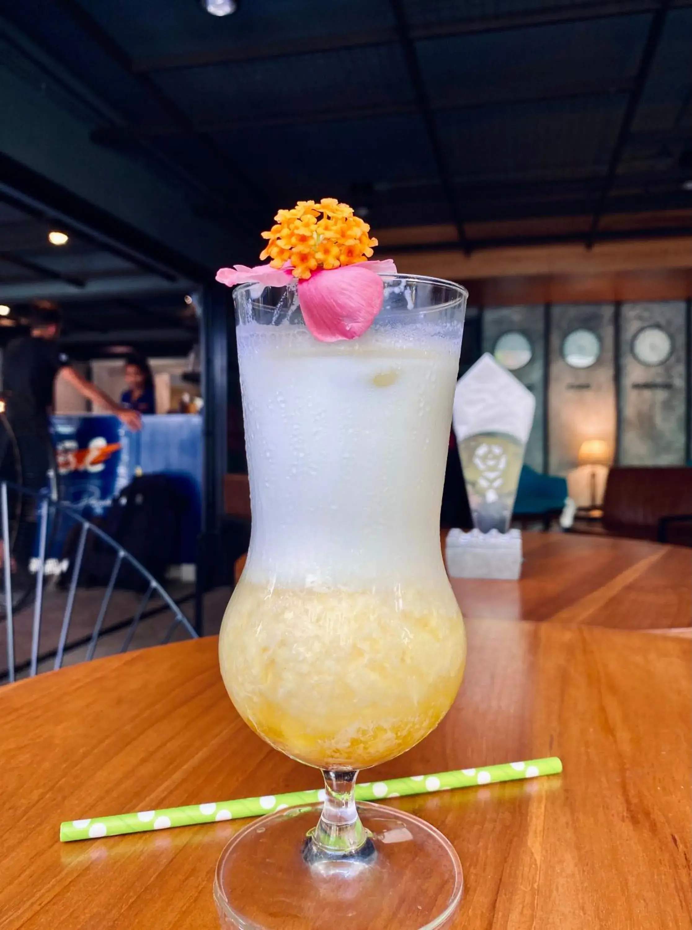 Lounge or bar in BH Baan Paradise Hotel Patong Lounge or bar in BH Baan Paradise Hotel Patong