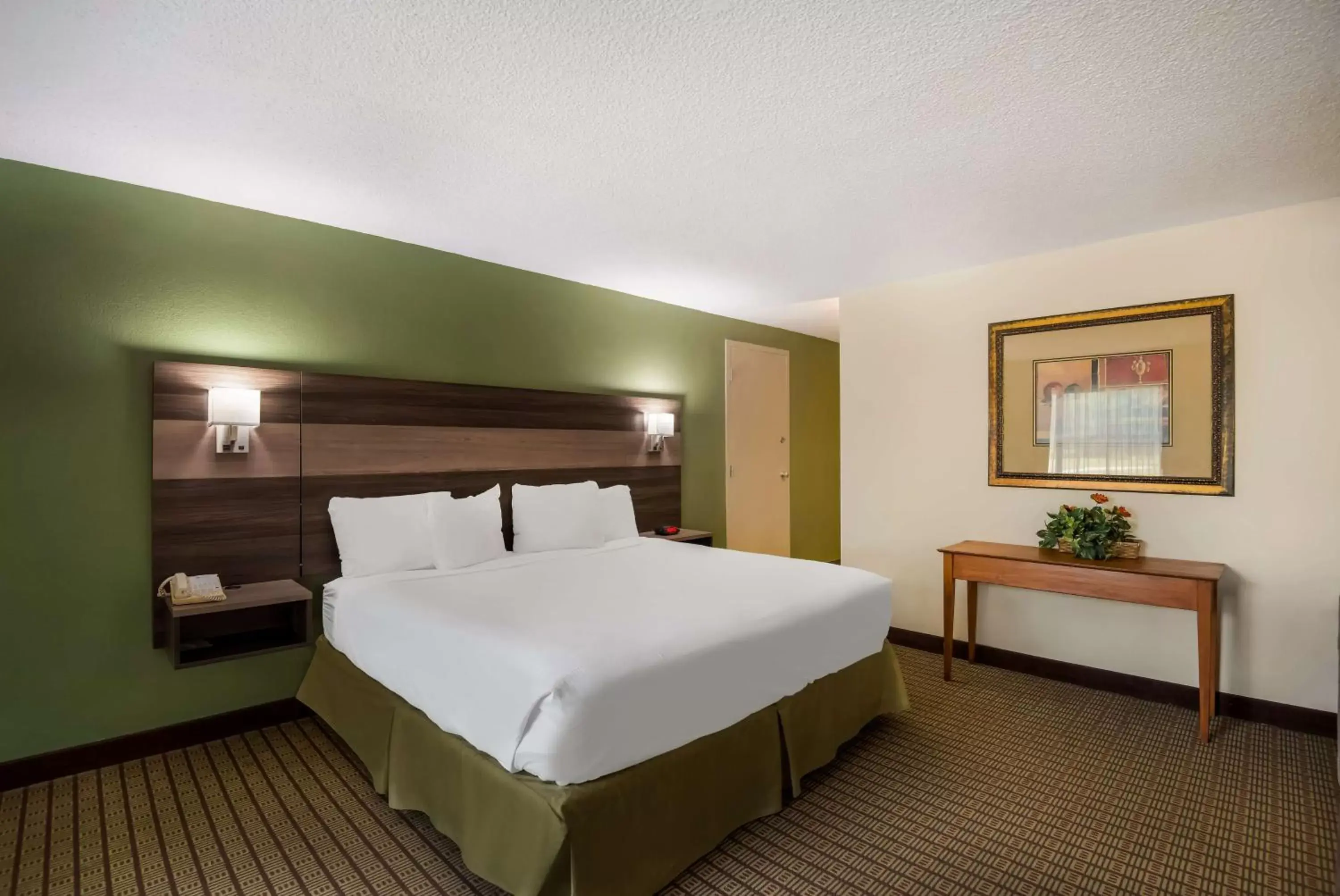 Photo of the whole room, Bed in Best Western Prairie Inn & Conference Center