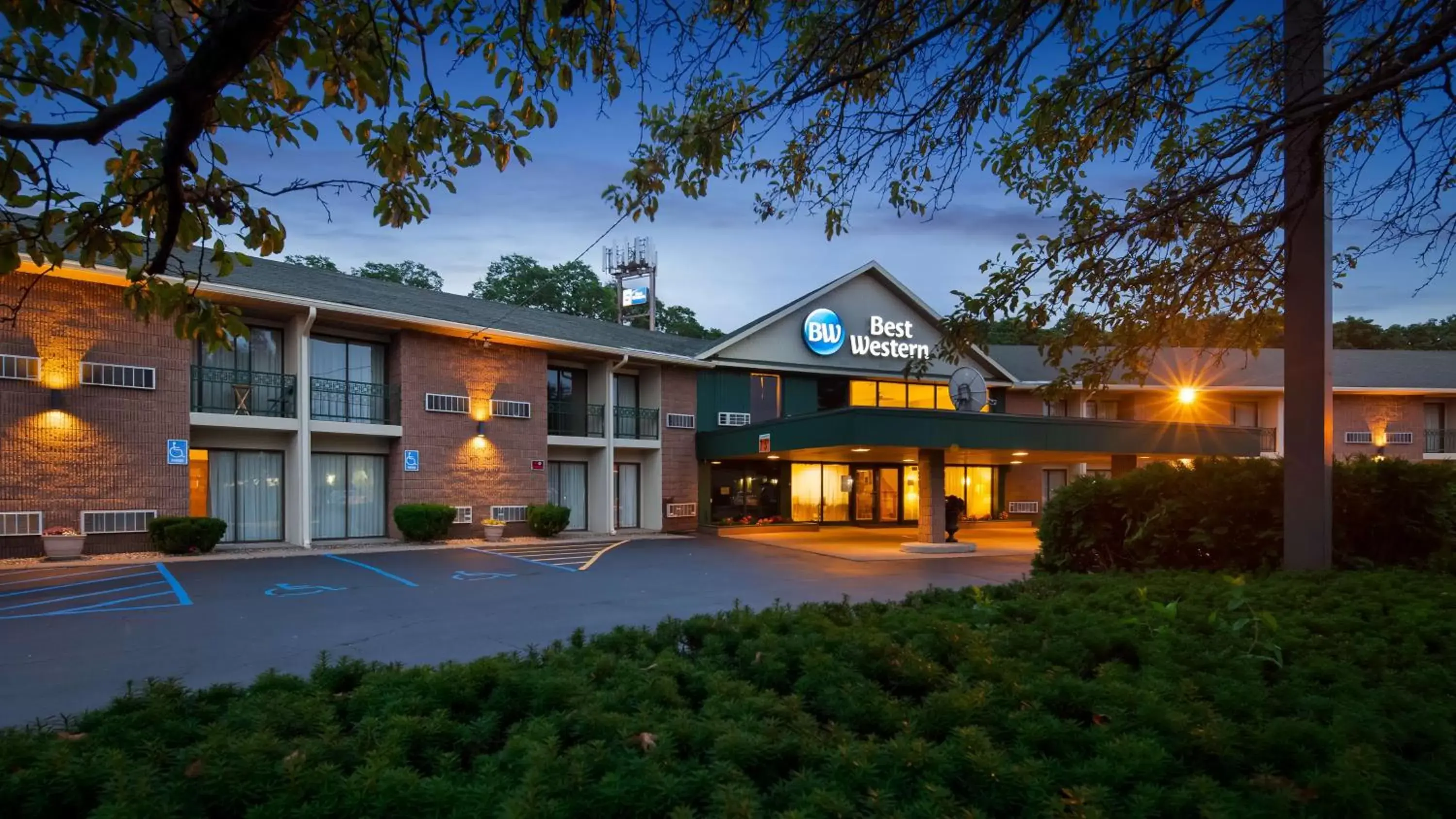 Property Building in Best Western Clifton Park