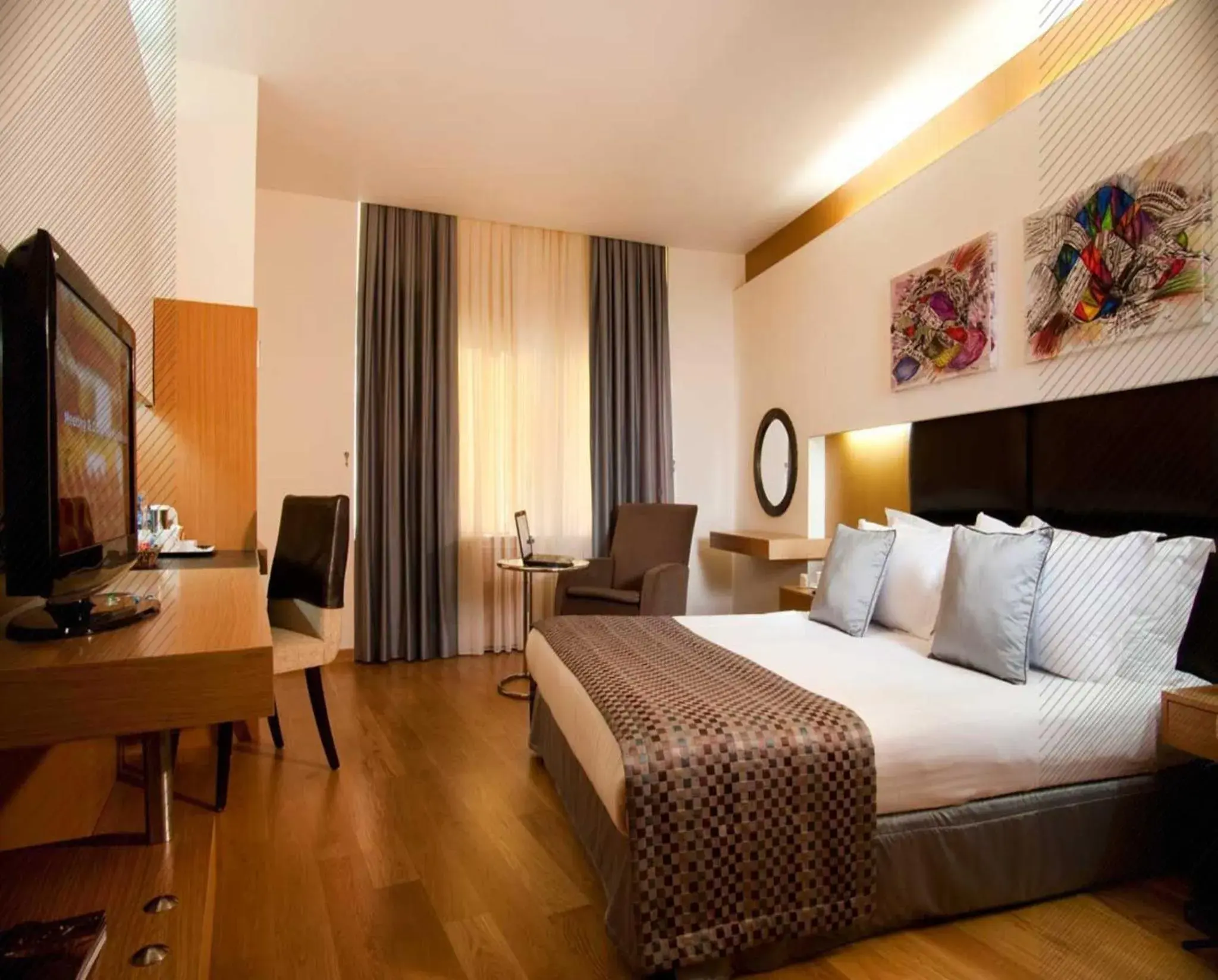 Photo of the whole room, Bed in Surmeli Istanbul Hotel