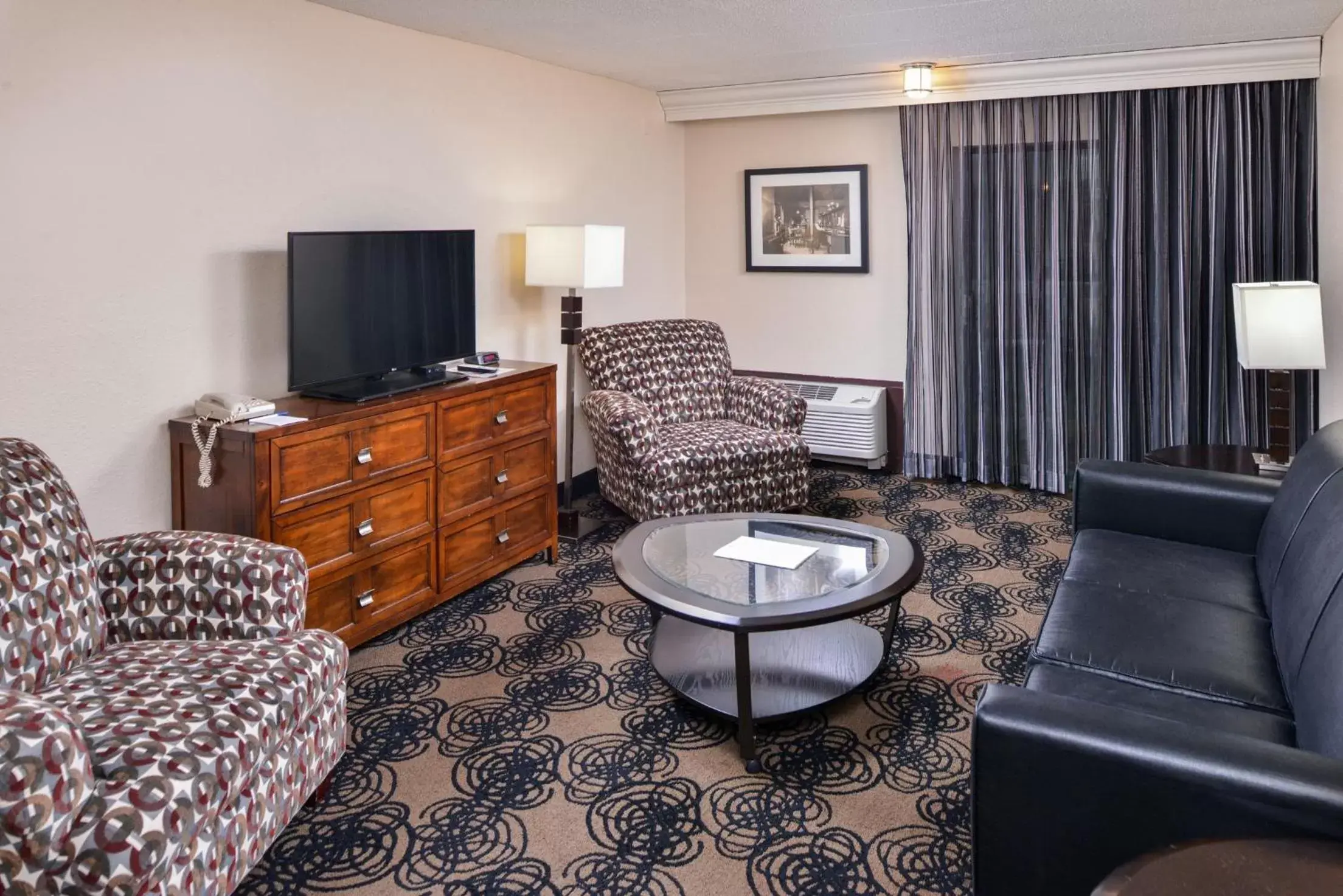 Living room, Seating Area in Best Western Kelly Inn - Yankton