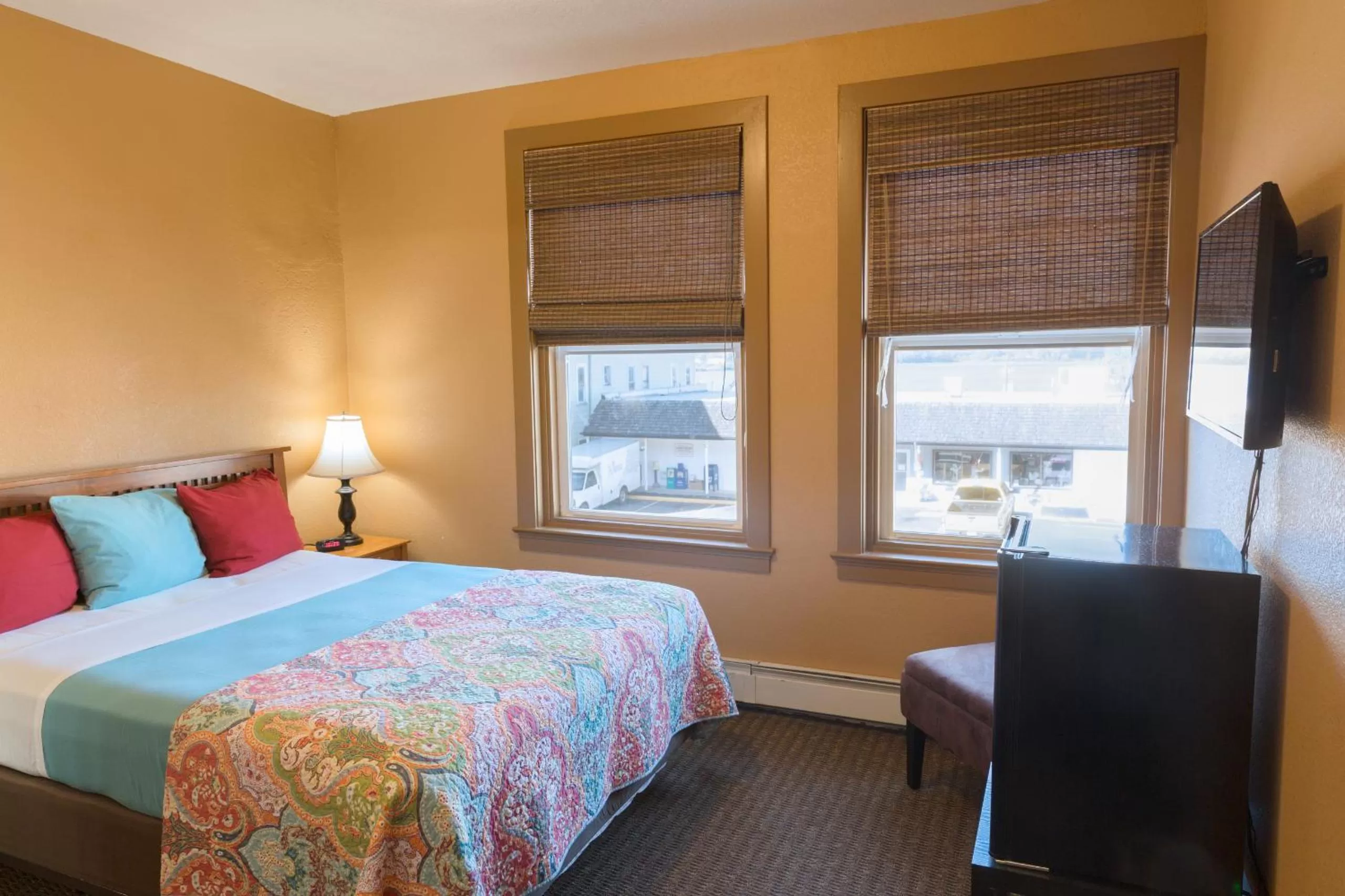 Bedroom in Hotel Cathlamet