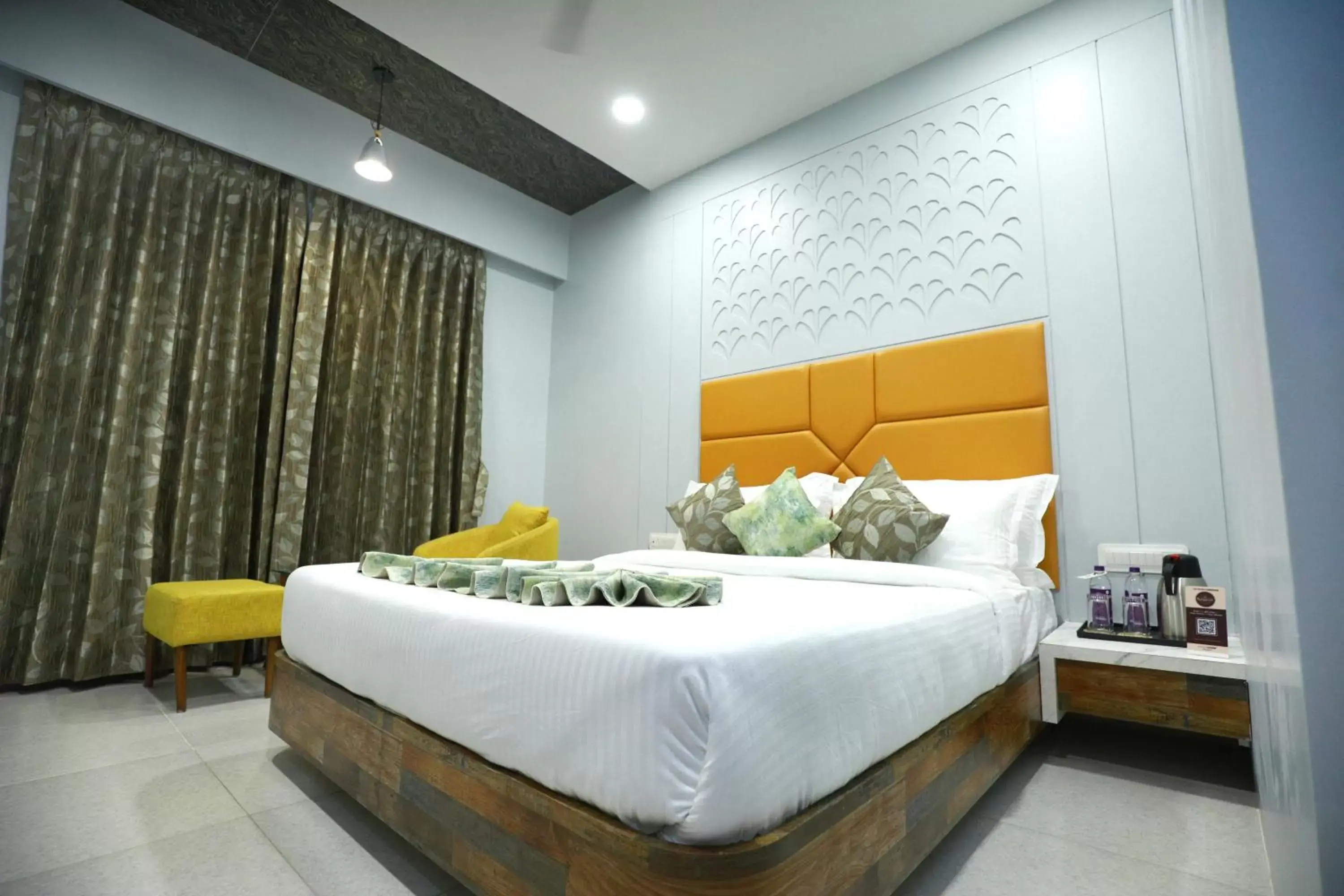 Superior Double or Twin Room in HOTEL THE GRANDLADHUKARA Superior Double or Twin Room in HOTEL THE GRANDLADHUKARA
