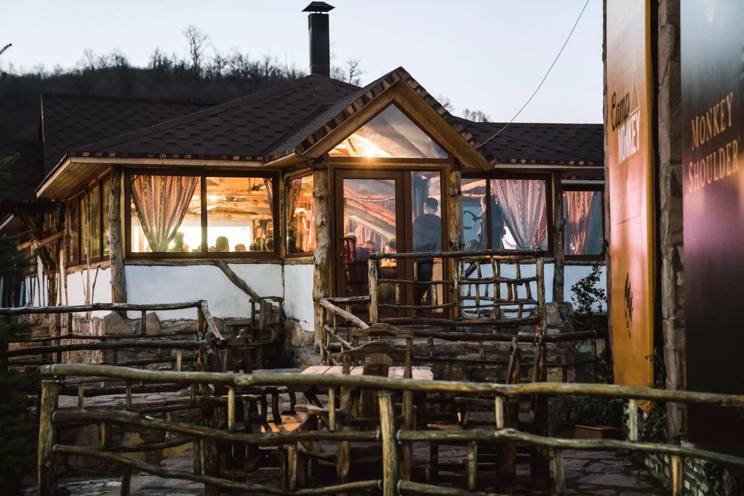 Restaurant/places to eat in Apaga Resort