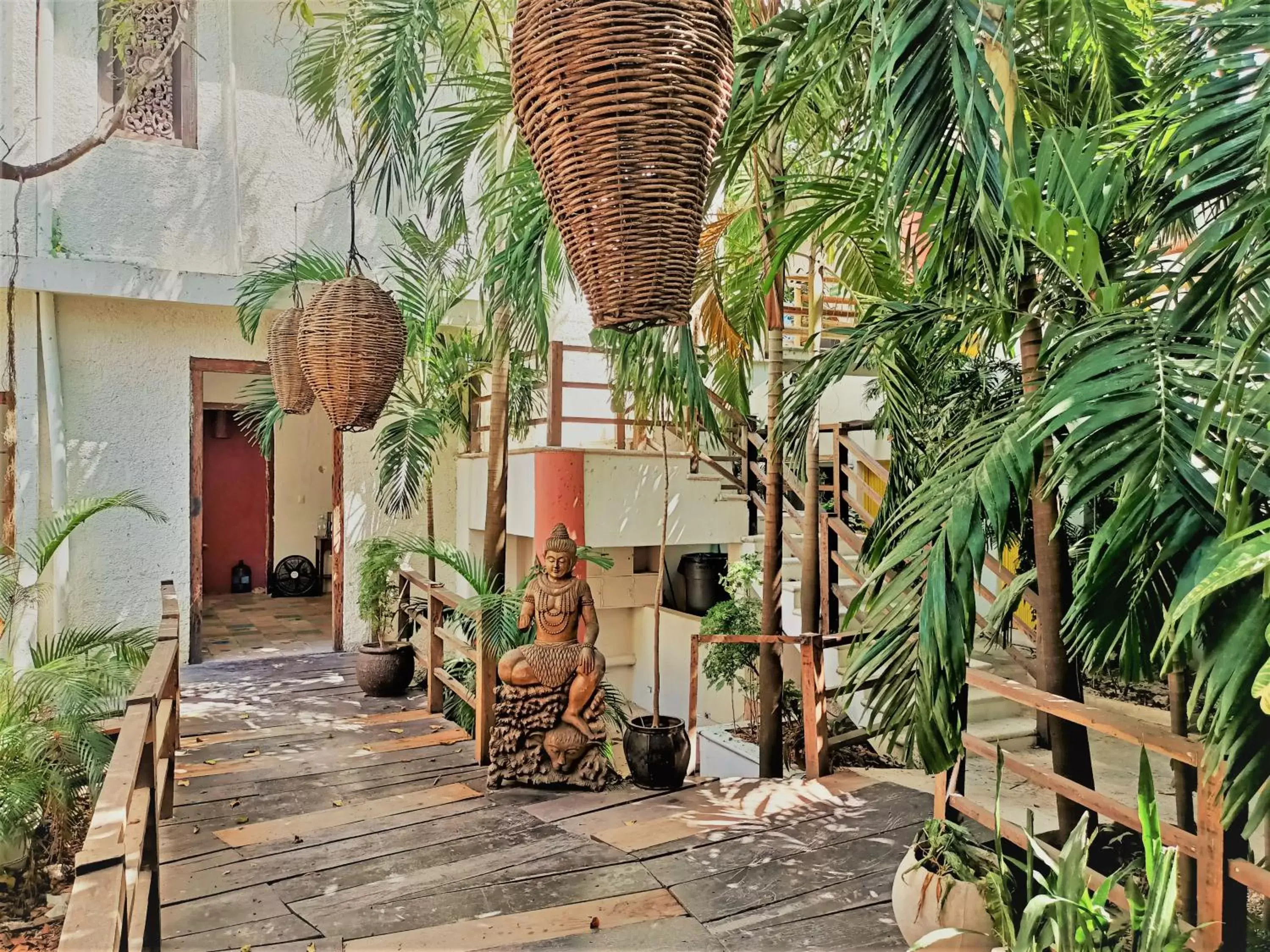 Patio in Rustik-inn Rooms