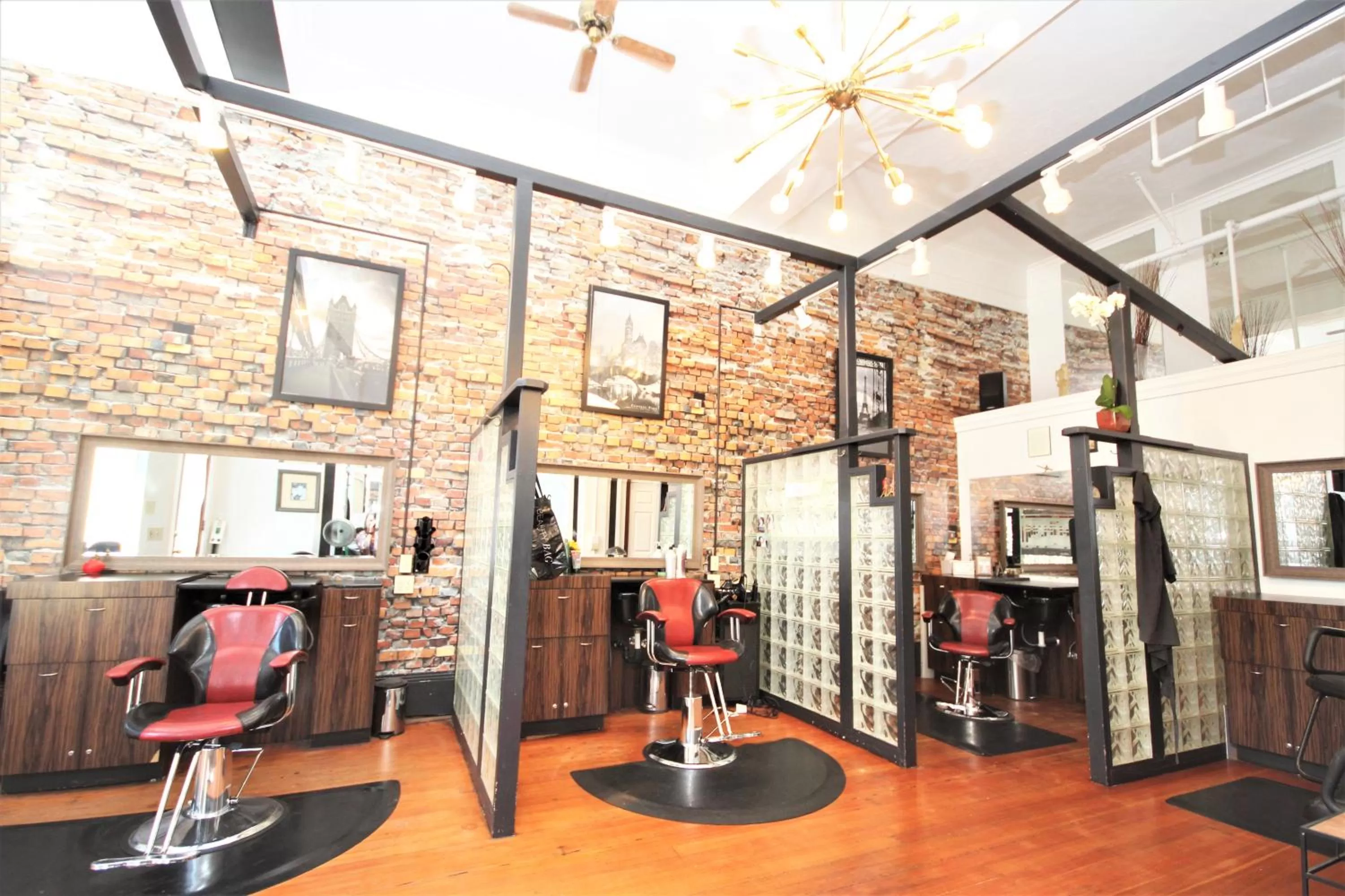 Restaurant/Places to Eat in Hotel Arcata