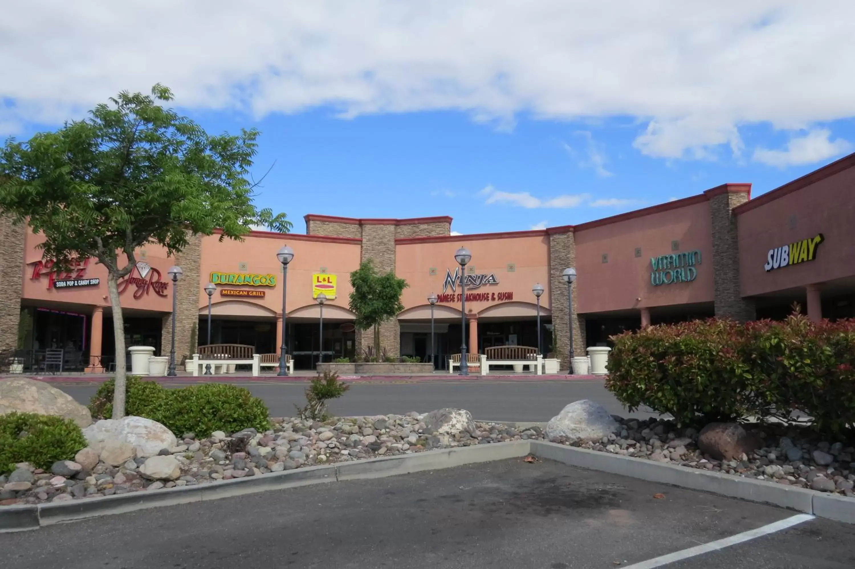 Restaurant/places to eat, Property Building in America's Best Inn & Suites Saint George