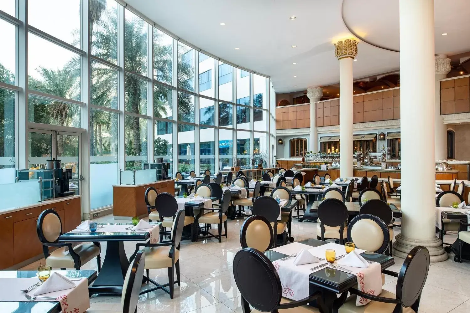 Breakfast, Restaurant/Places to Eat in Sheraton Jumeirah Beach Resort