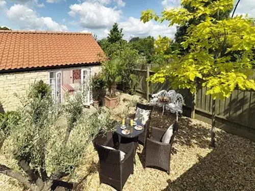 Superior Twin Room with Garden View in The Crown Inn