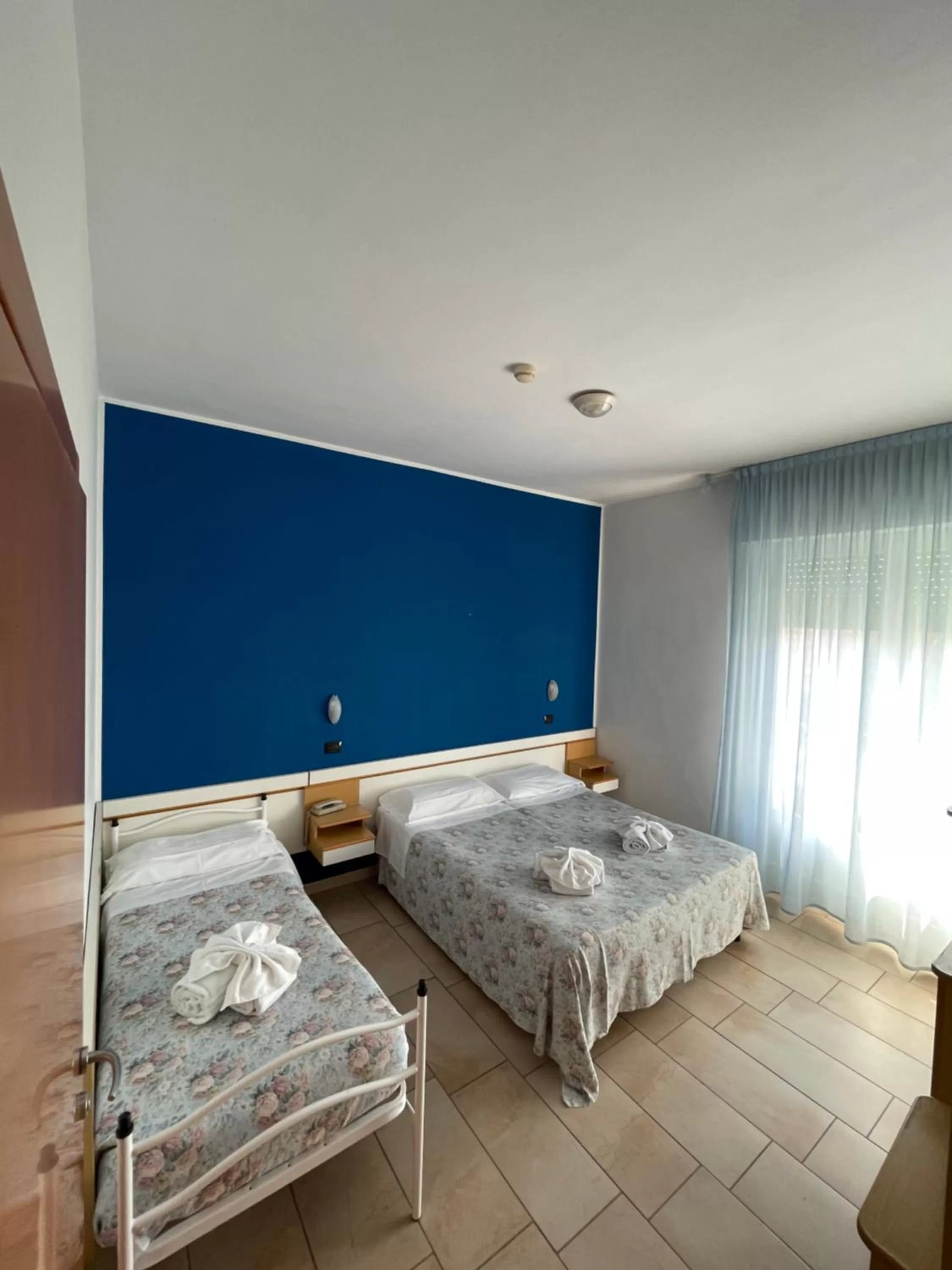 Triple Room with Sea View in Hotel Marilonda