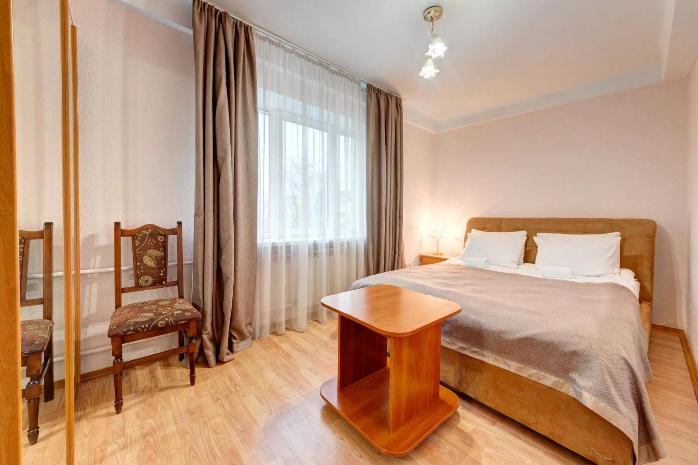 Bed in Holosiyvsky Hotel