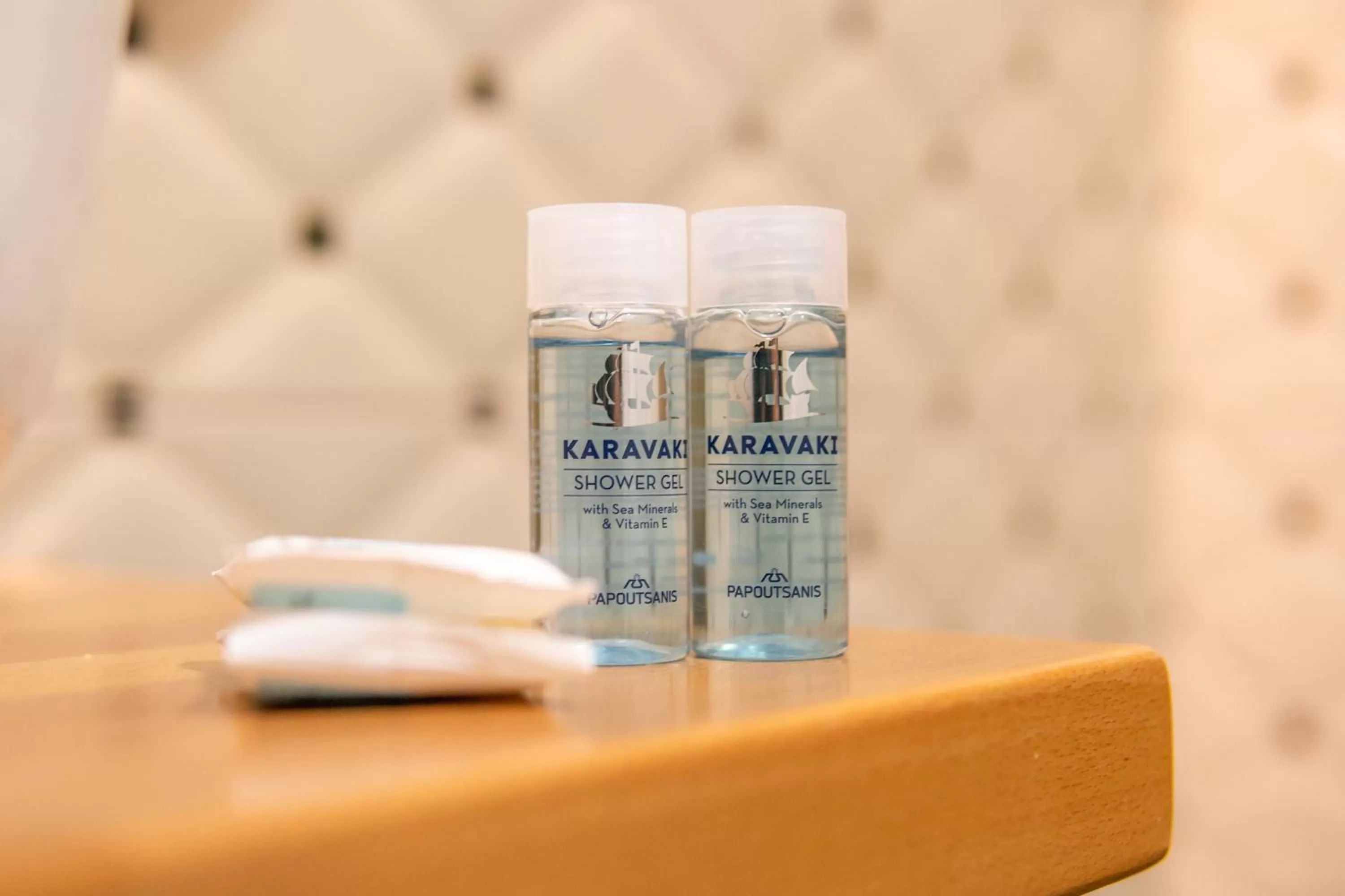 Bathroom in Porta7 Hotel