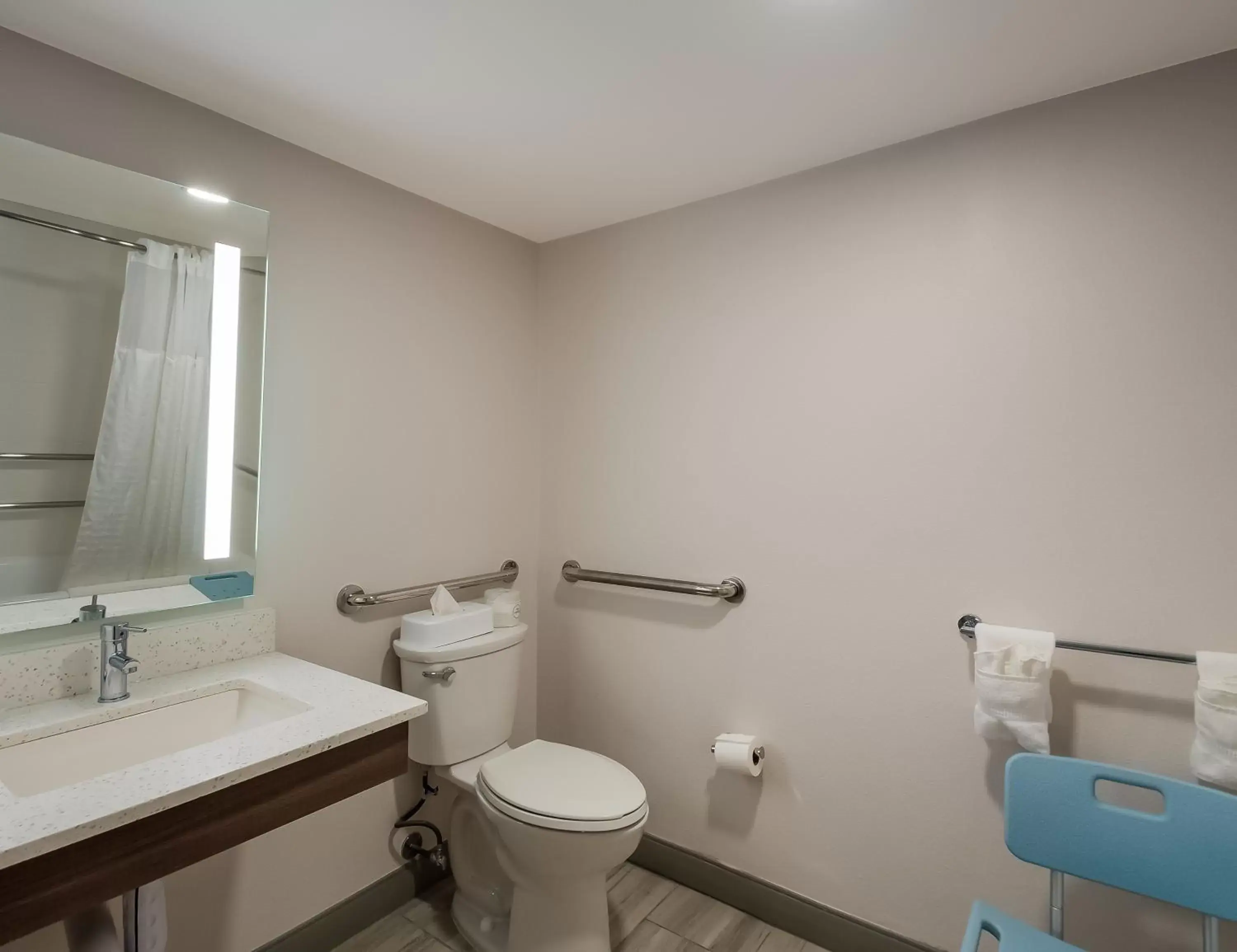 Bathroom in Comfort Inn Falls Church - Tysons Corner