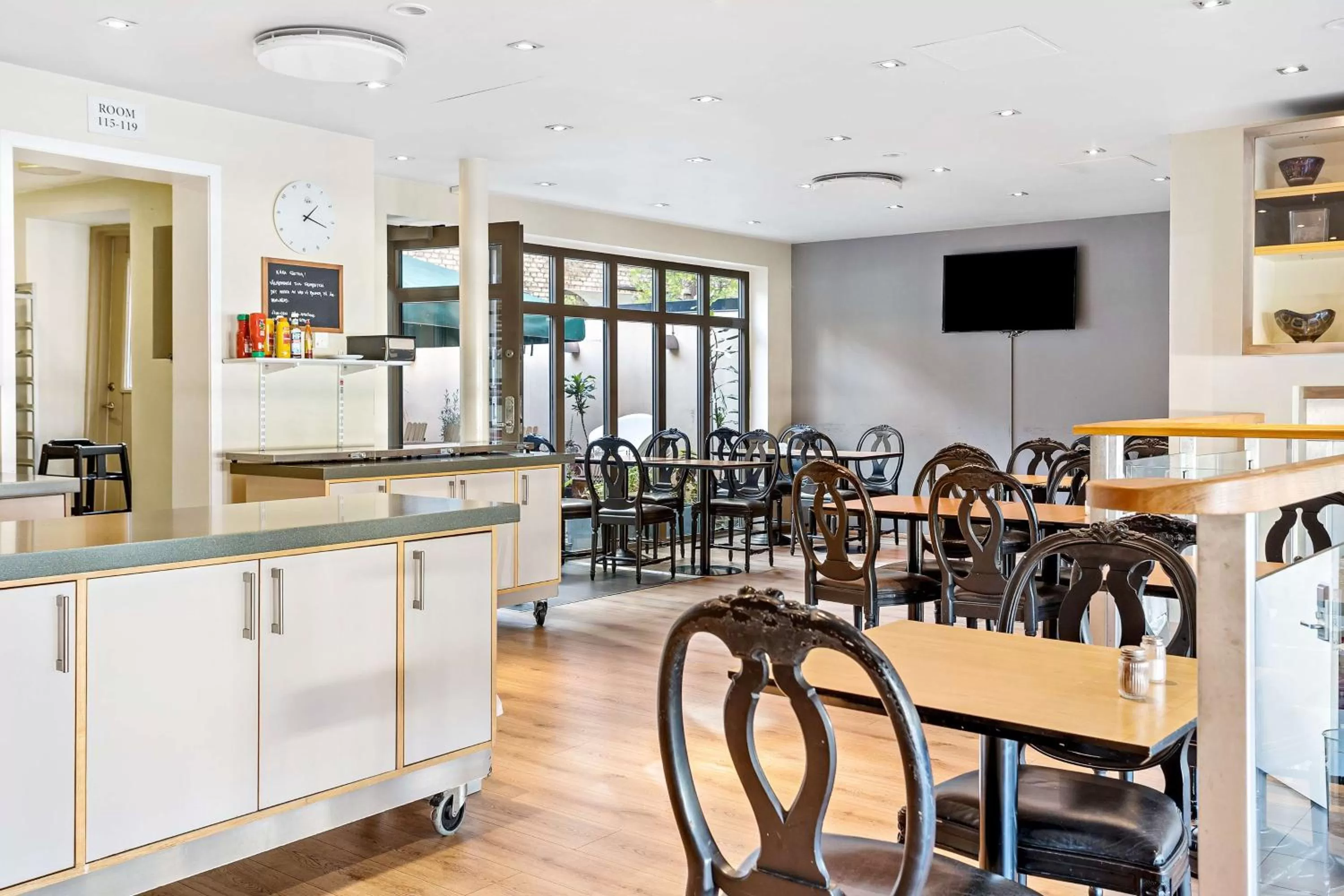 Restaurant/places to eat in Best Western Hotel Royal