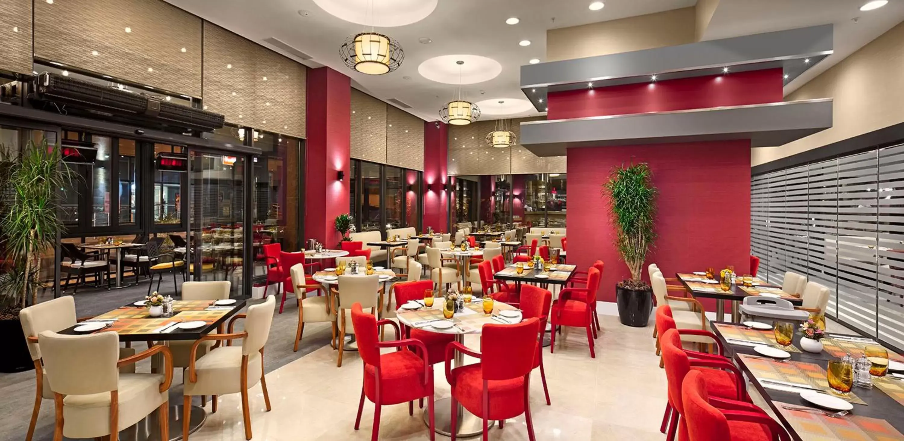Restaurant/Places to Eat in Ramada Plaza by Wyndham Eskisehir