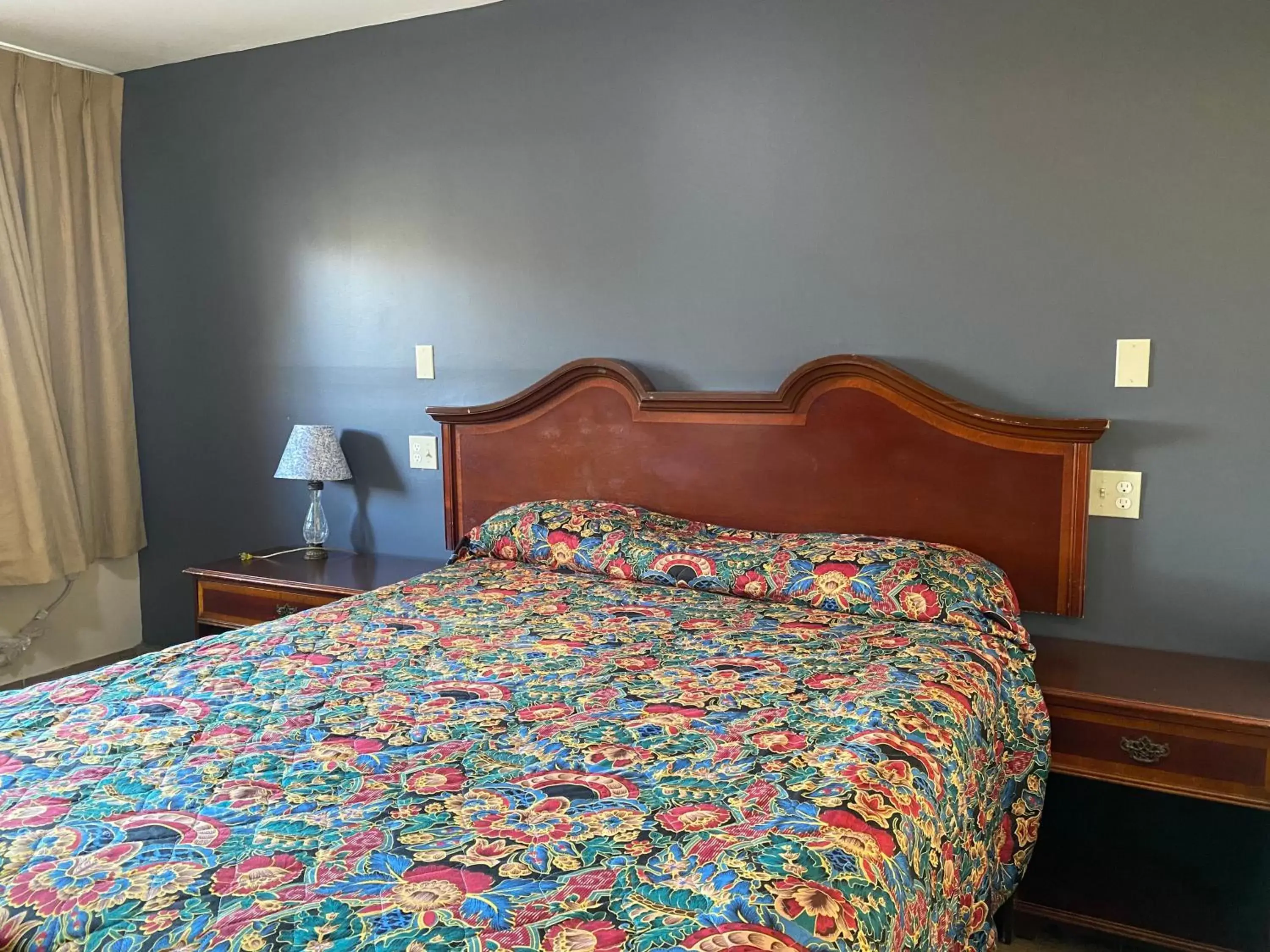 Bed in Relax Inn-Plaquemine