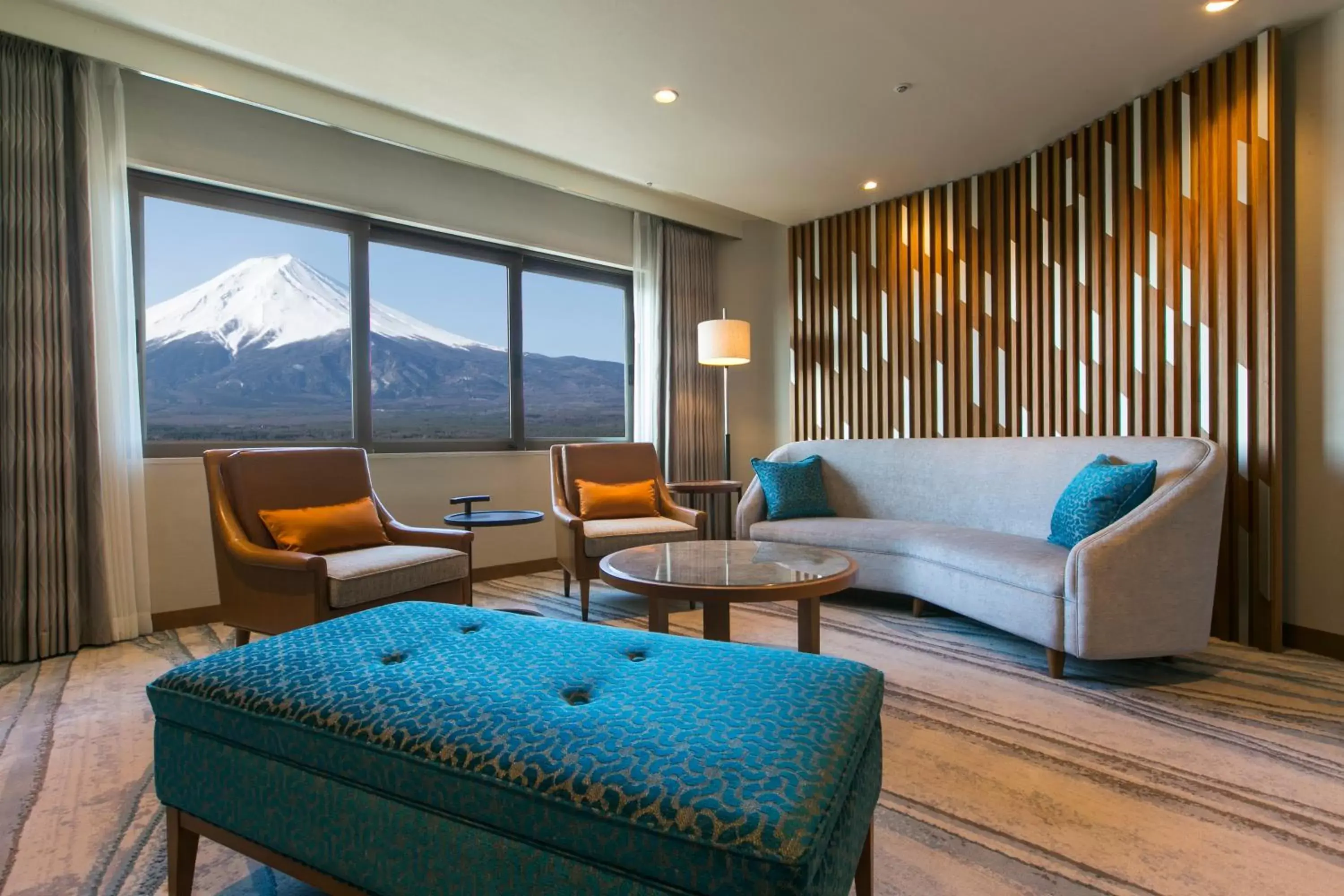 Living room, Seating Area in Highland Resort Hotel & Spa