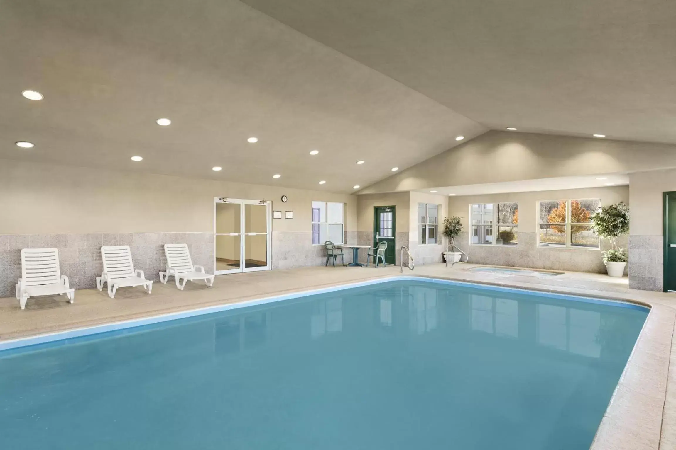 Swimming Pool in Country Inn & Suites by Radisson, Frackville (Pottsville), PA