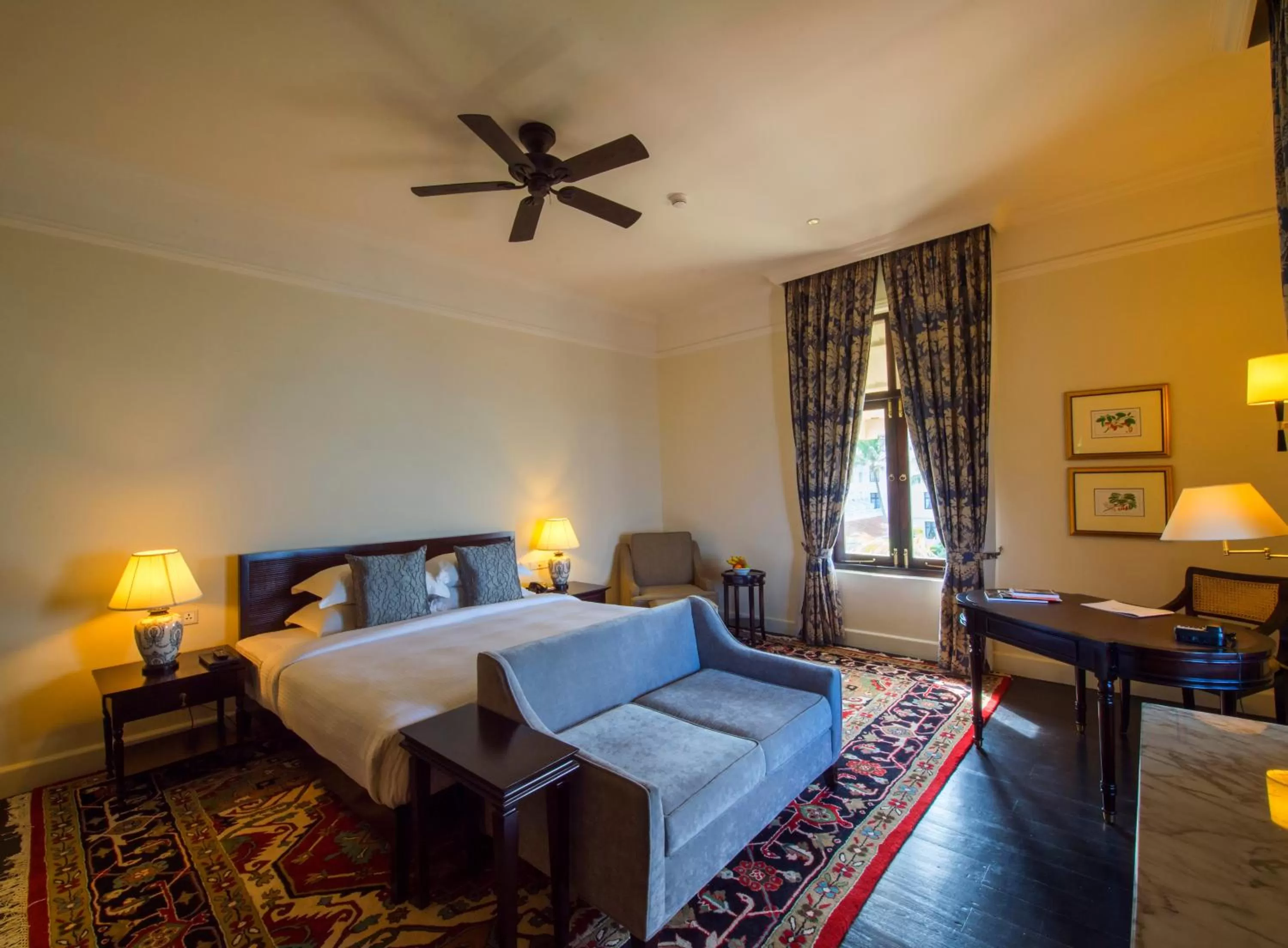 Bedroom, Bed in Galle Face Hotel