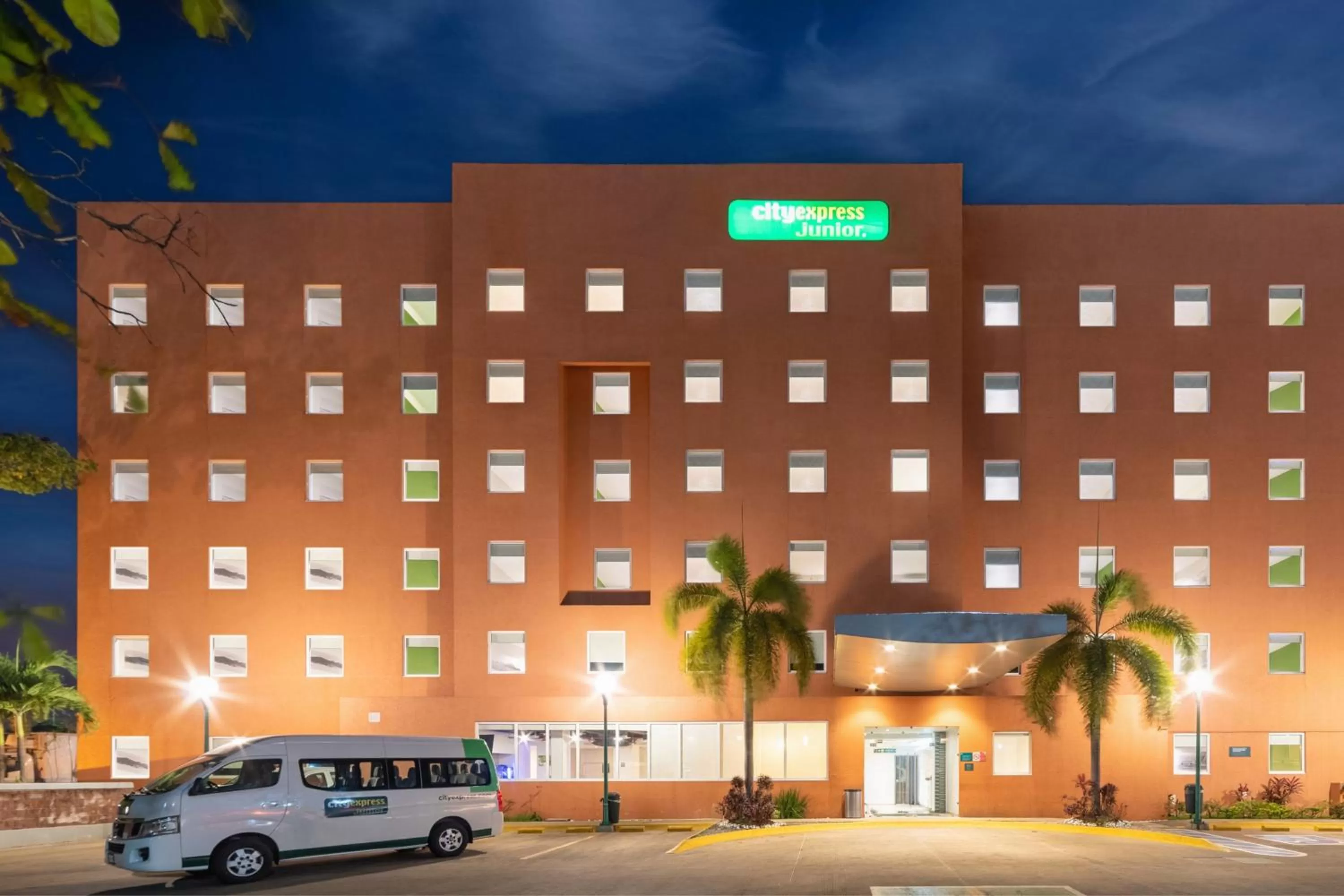Property building in City Express Junior by Marriott Villahermosa