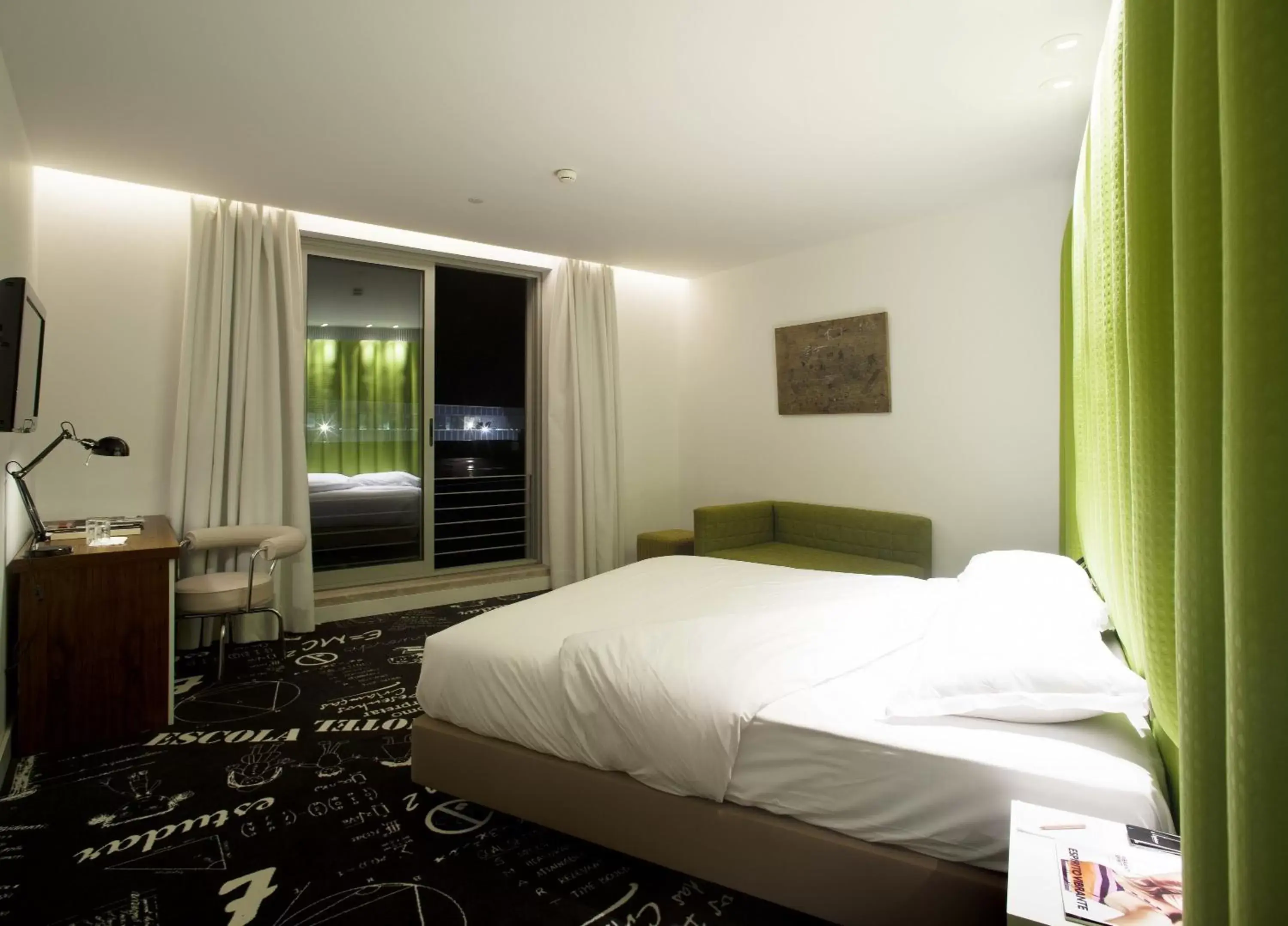 Bedroom, Bed in Hotel da Estrela - by Unlock Hotels
