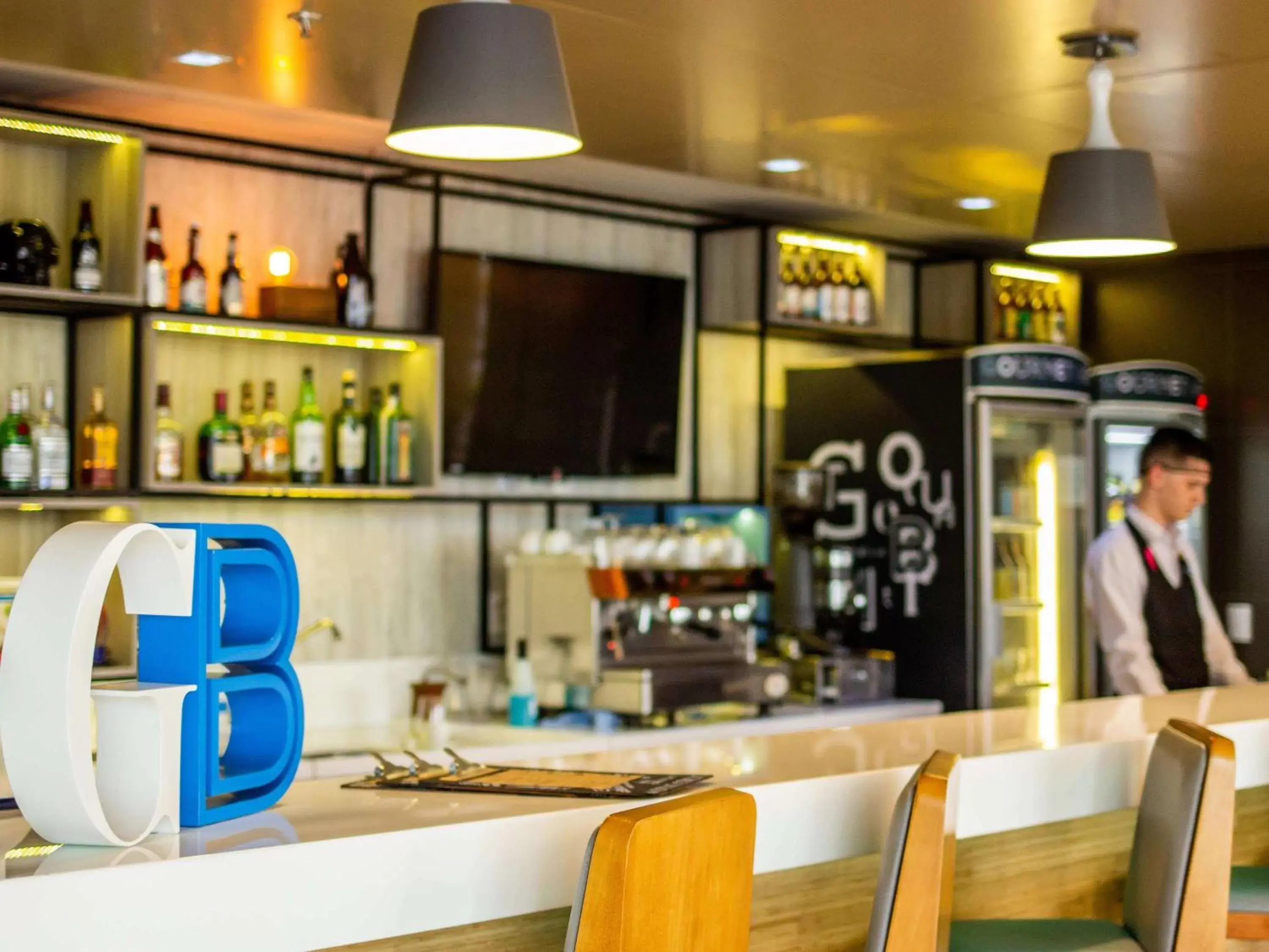 Lounge or bar, Restaurant/Places to Eat in Novotel Porto Alegre Airport