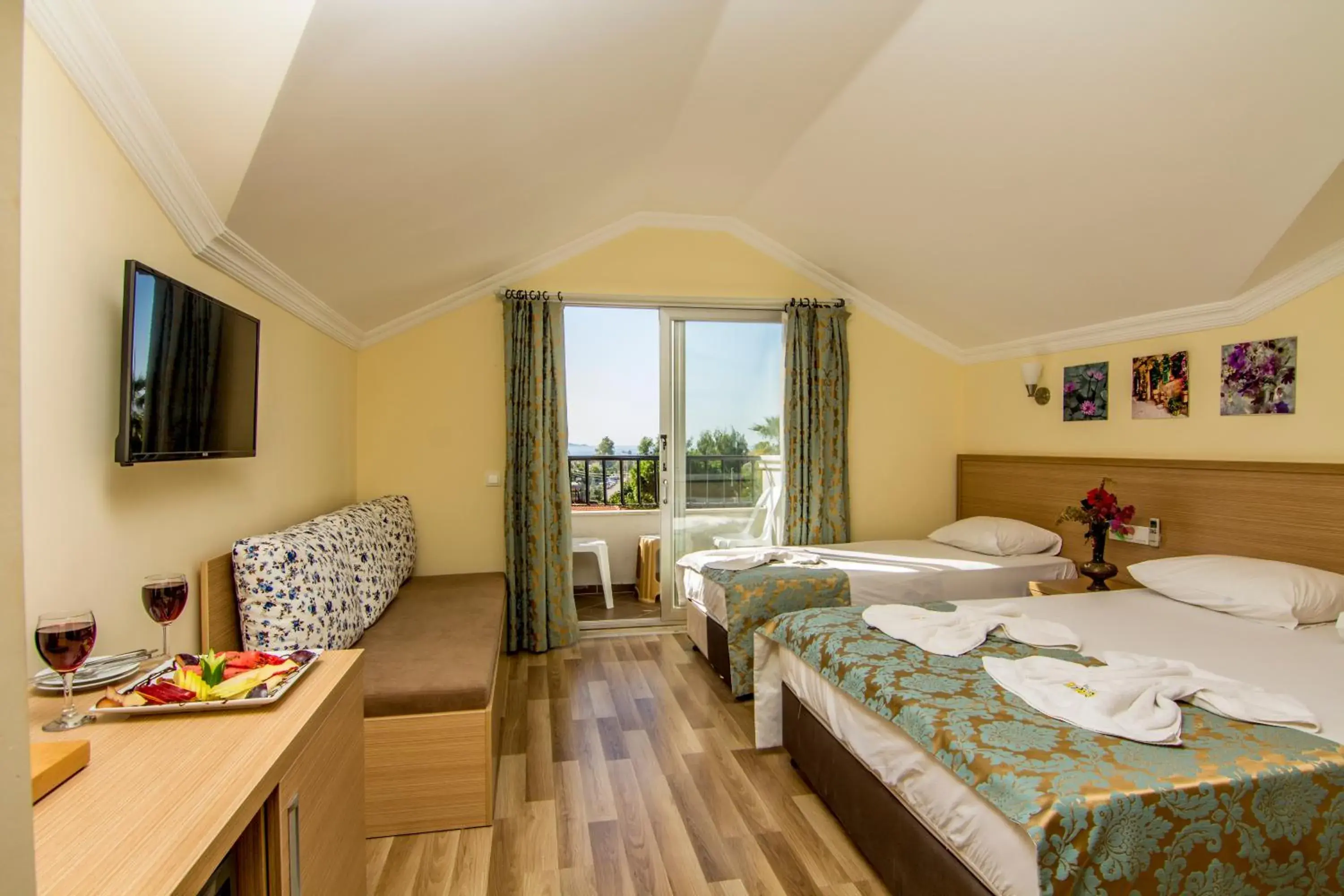 Photo of the whole room in Magic Tulip Hotel Photo of the whole room in Magic Tulip Hotel