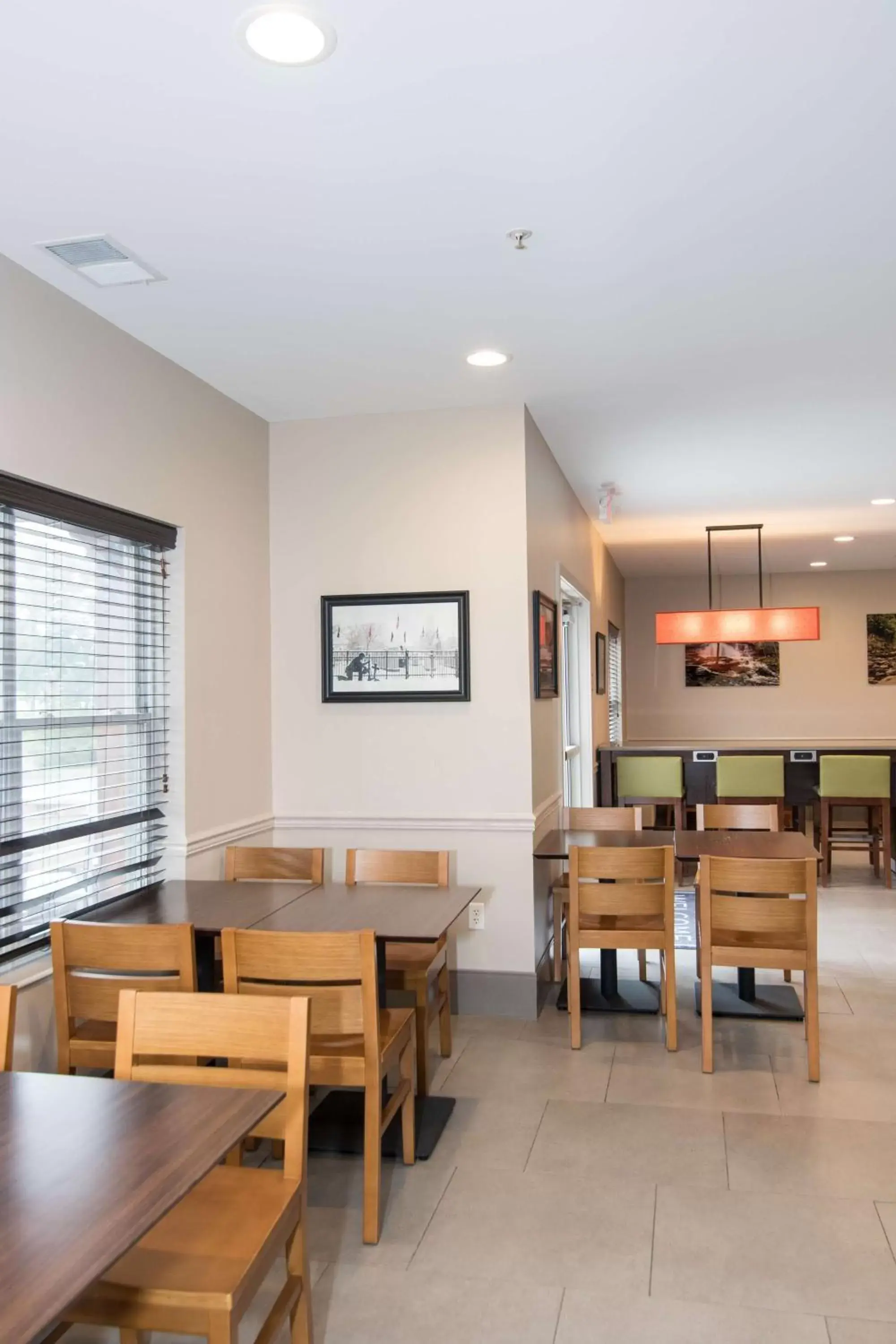 Restaurant/places to eat, Dining Area in Country Inn & Suites by Radisson, Lehighton (Jim Thorpe), PA