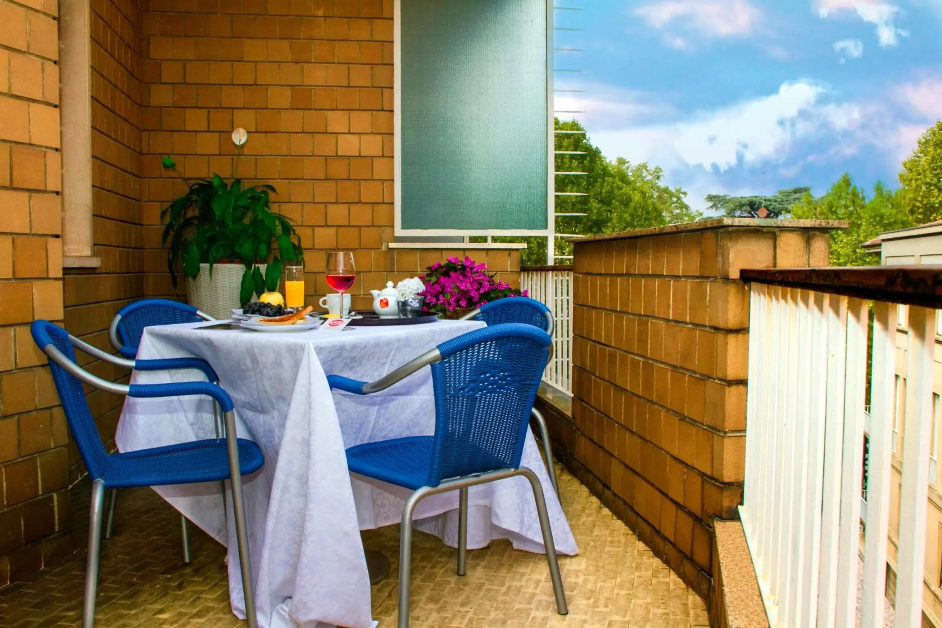 Balcony/Terrace, Patio/Outdoor Area in Domus Hotel