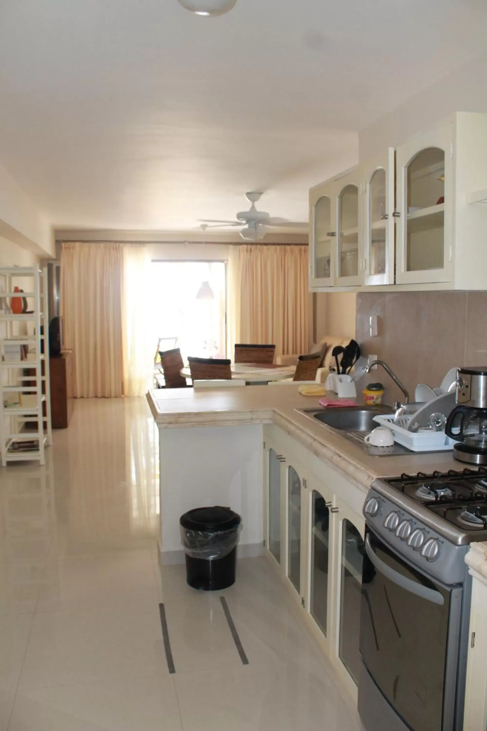 Kitchen or kitchenette, Kitchen/Kitchenette in Hotel Playa La Media Luna