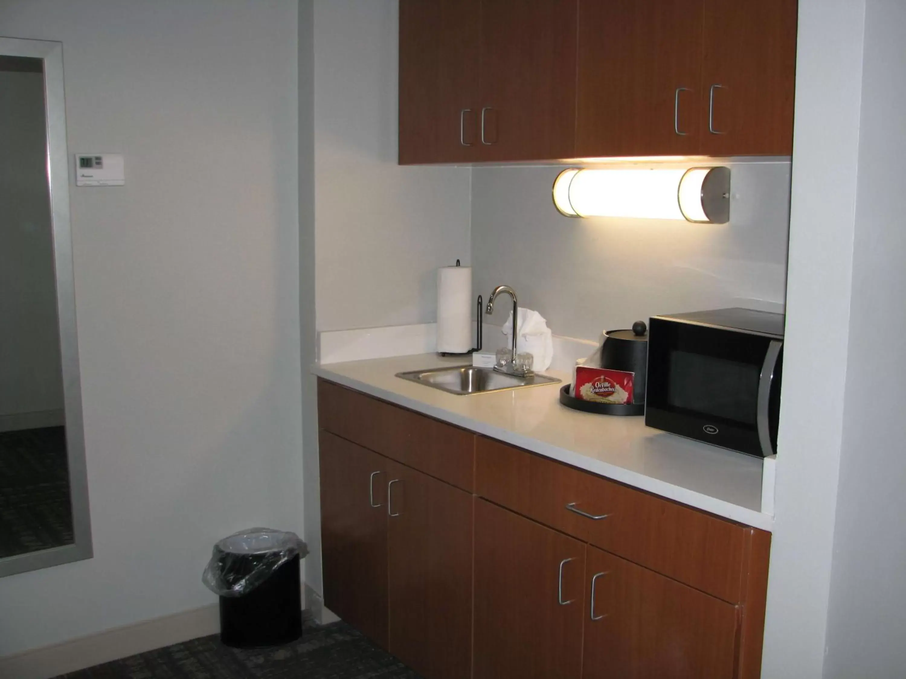 Kitchen or kitchenette, Kitchen/Kitchenette in Hampton Inn Sevierville