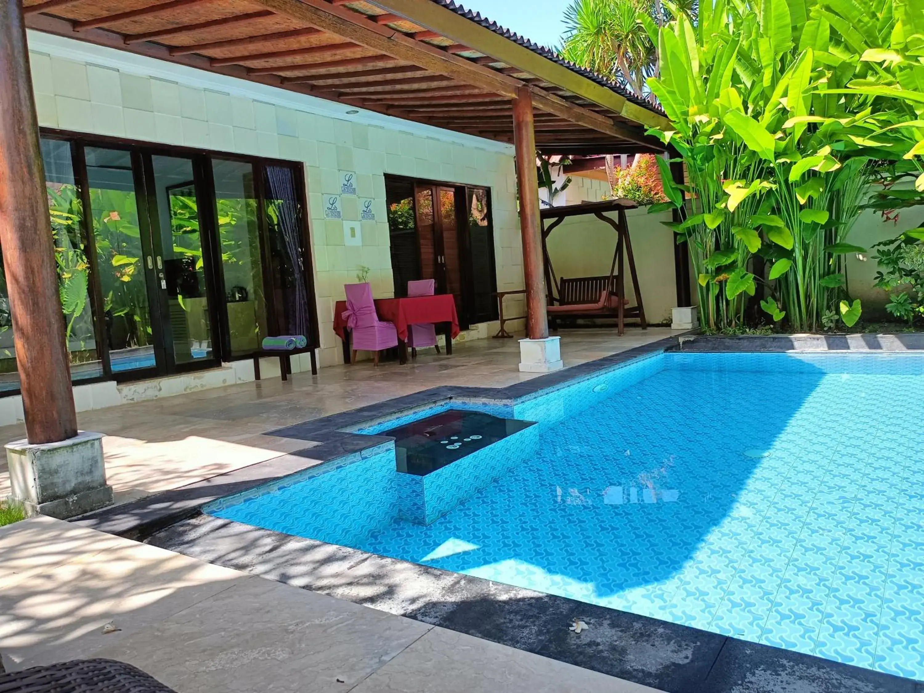 Swimming Pool in Lavender Villa & Spa