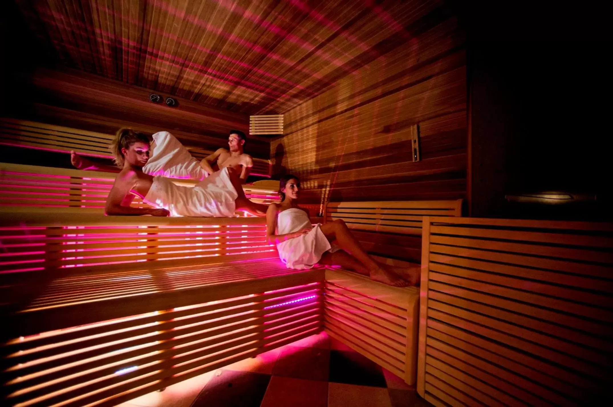 Sauna, Guests in Aktivhotel Santalucia