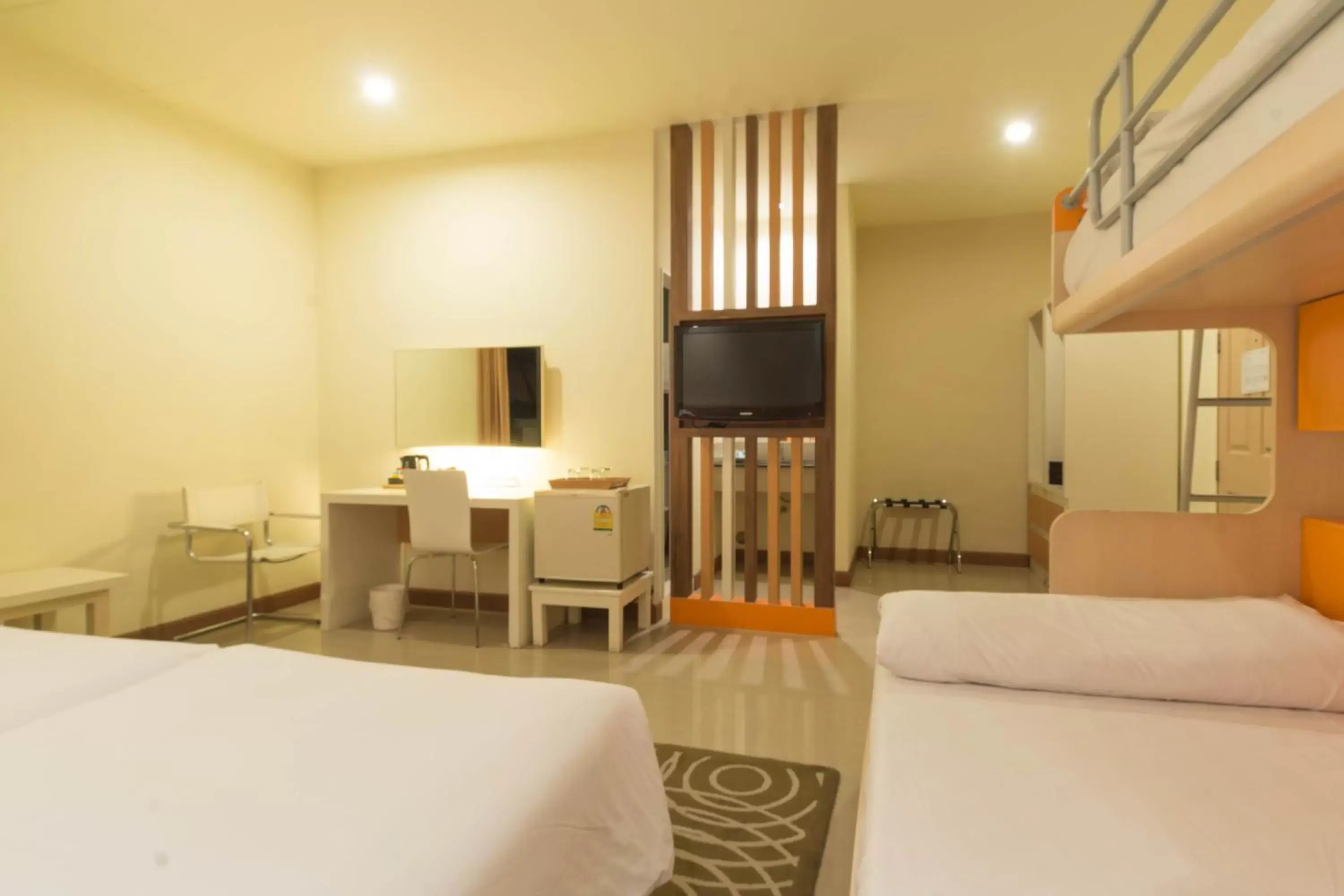 Bedroom, TV/Entertainment Center in Imm Hotel Thaphae Chiang Mai -SHA Extra Plus