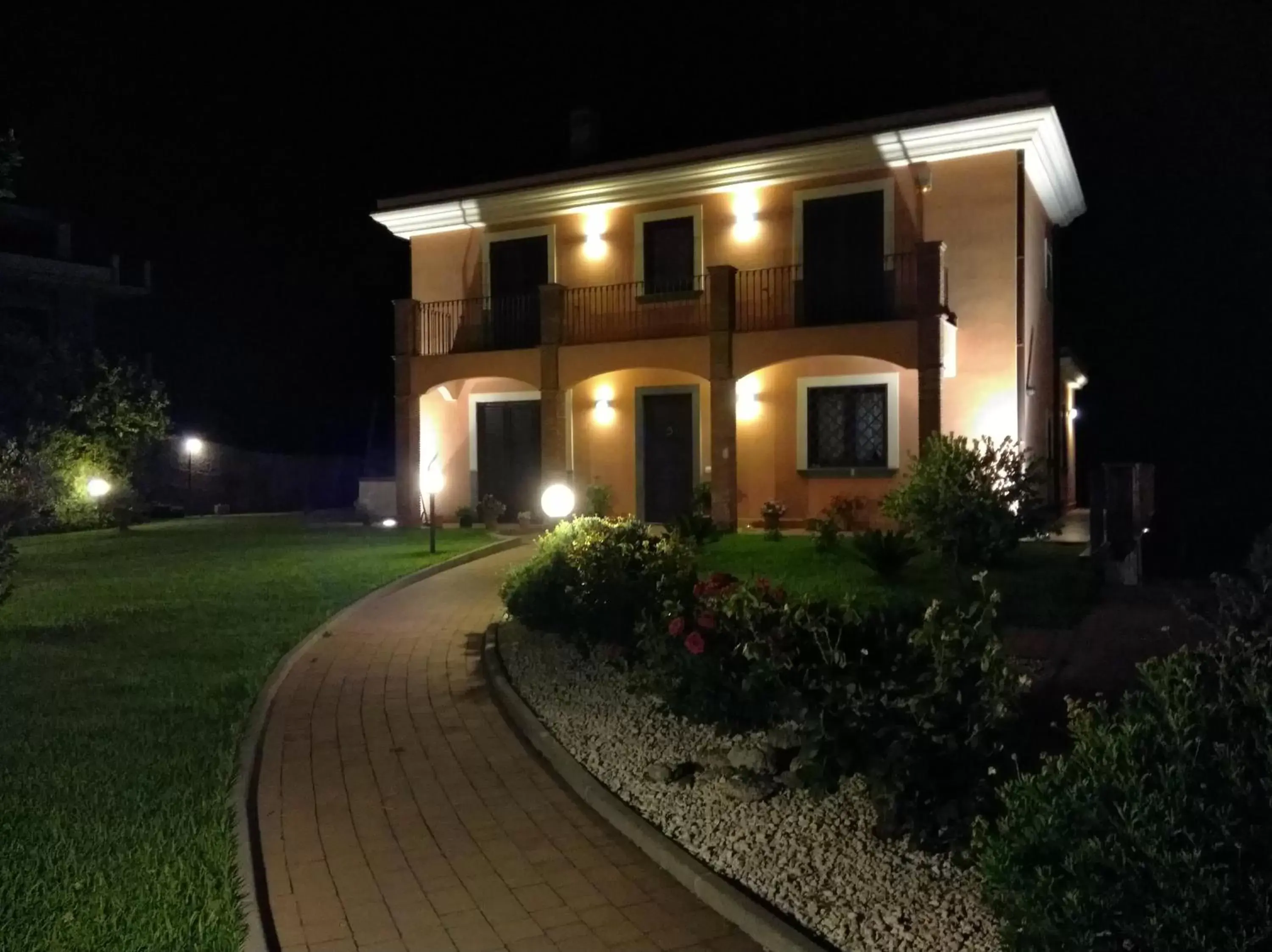Facade/entrance, Property Building in Villa Feluchia Tra Il Mare E Il Vulcano