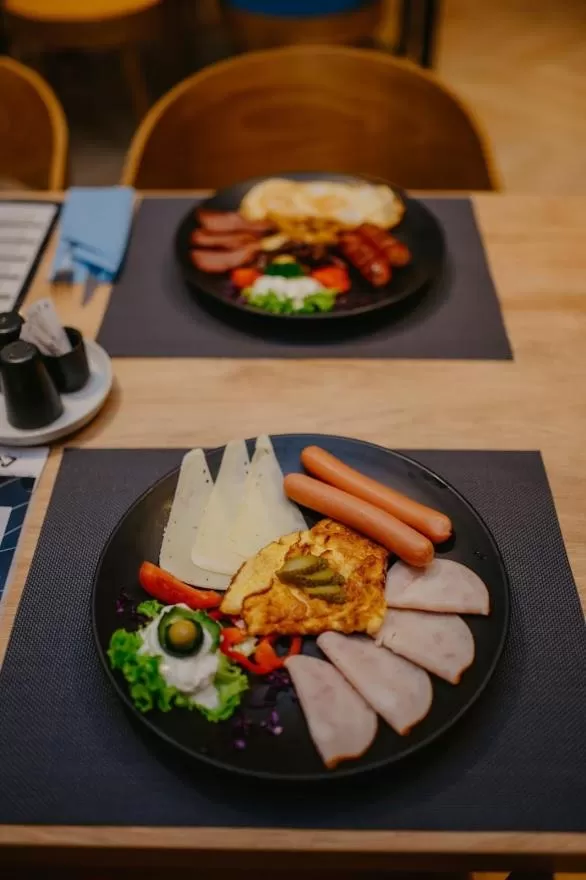 Breakfast in Hotel Vertigos