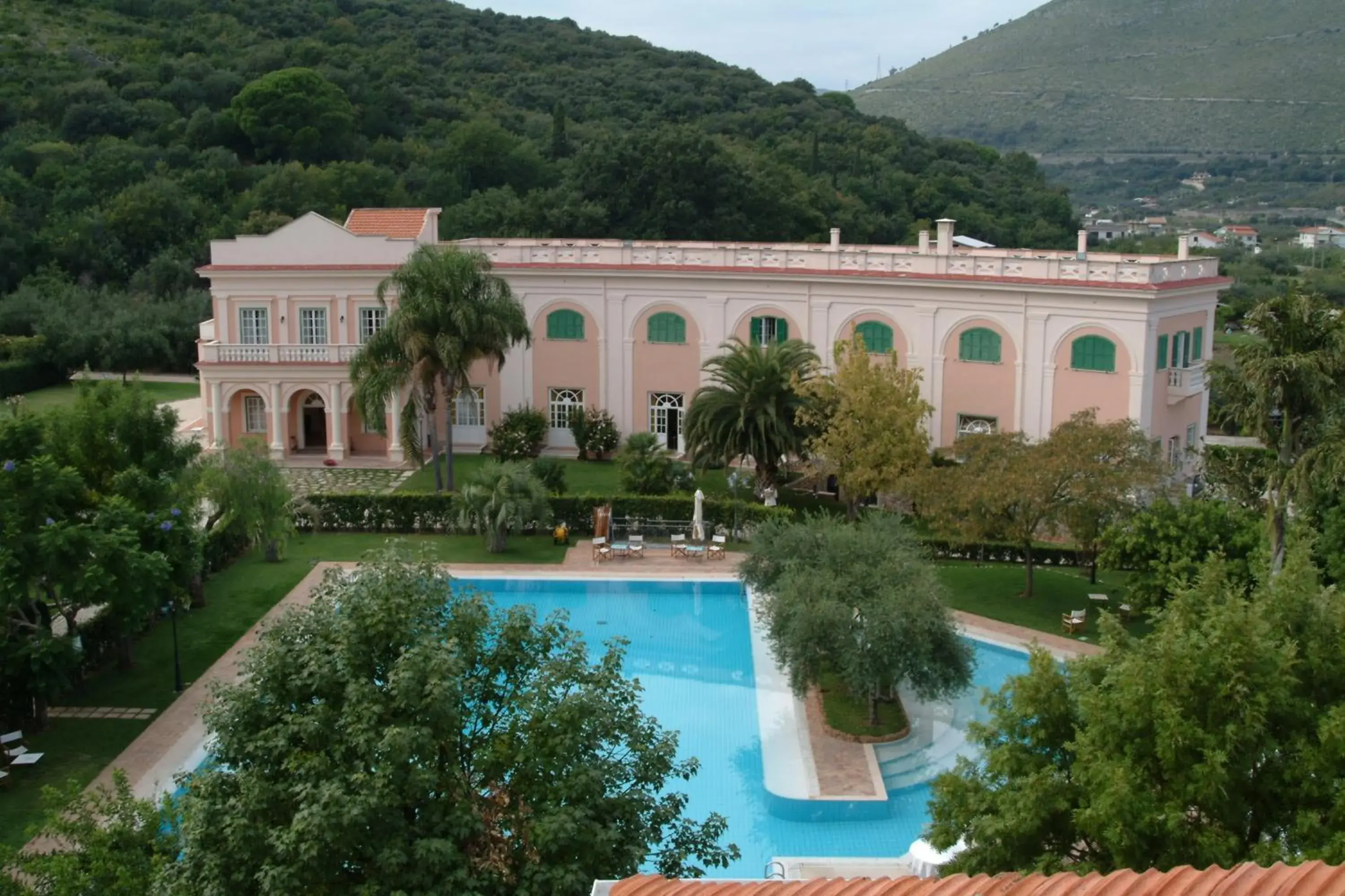 Garden view, Pool View in Villa Irlanda Grand Hotel